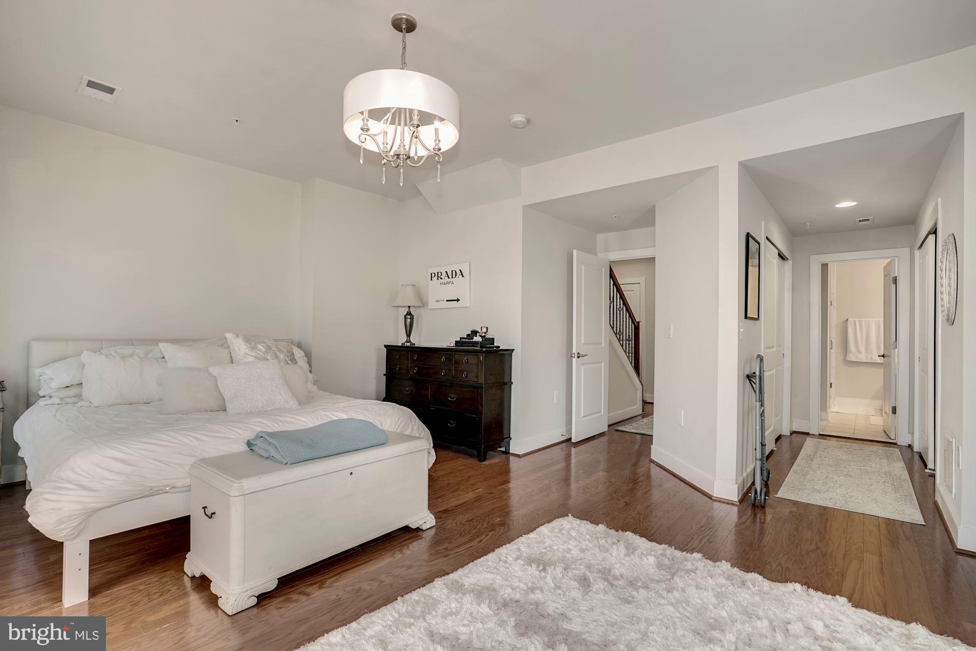 POTOMAC YARD - Residential Lease