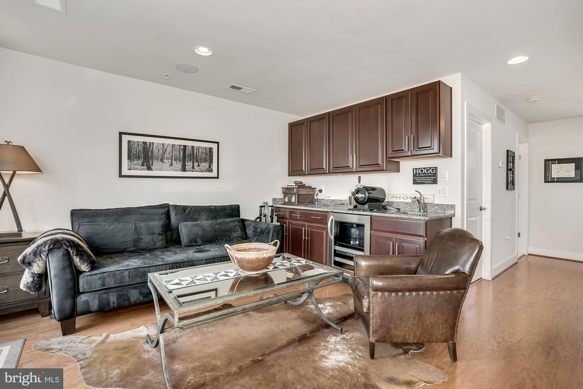 POTOMAC YARD - Residential Lease