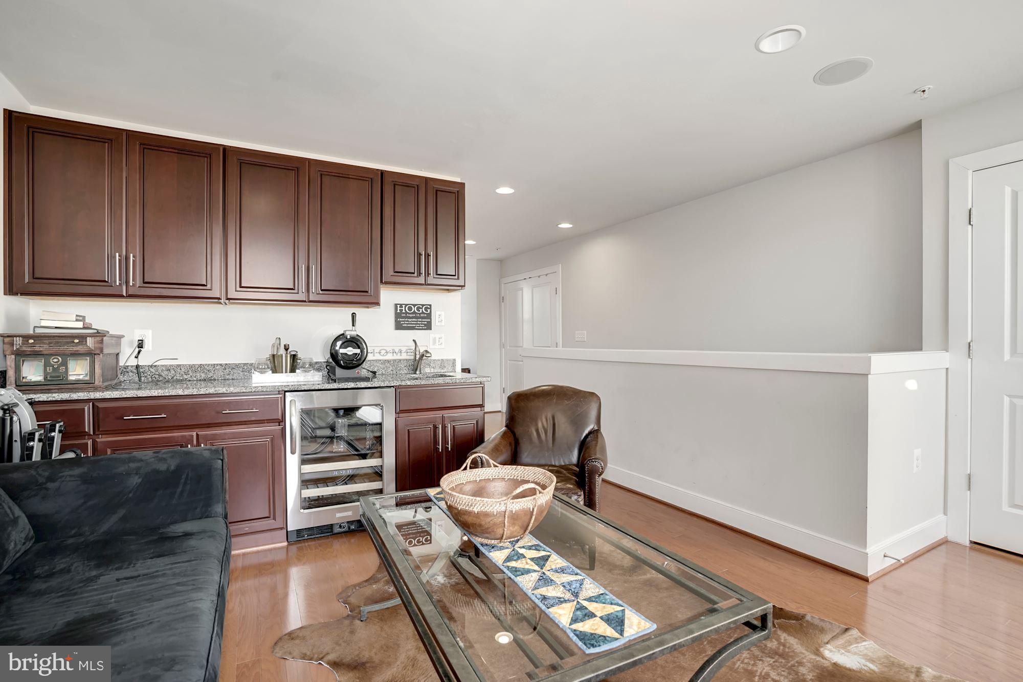 POTOMAC YARD - Residential Lease