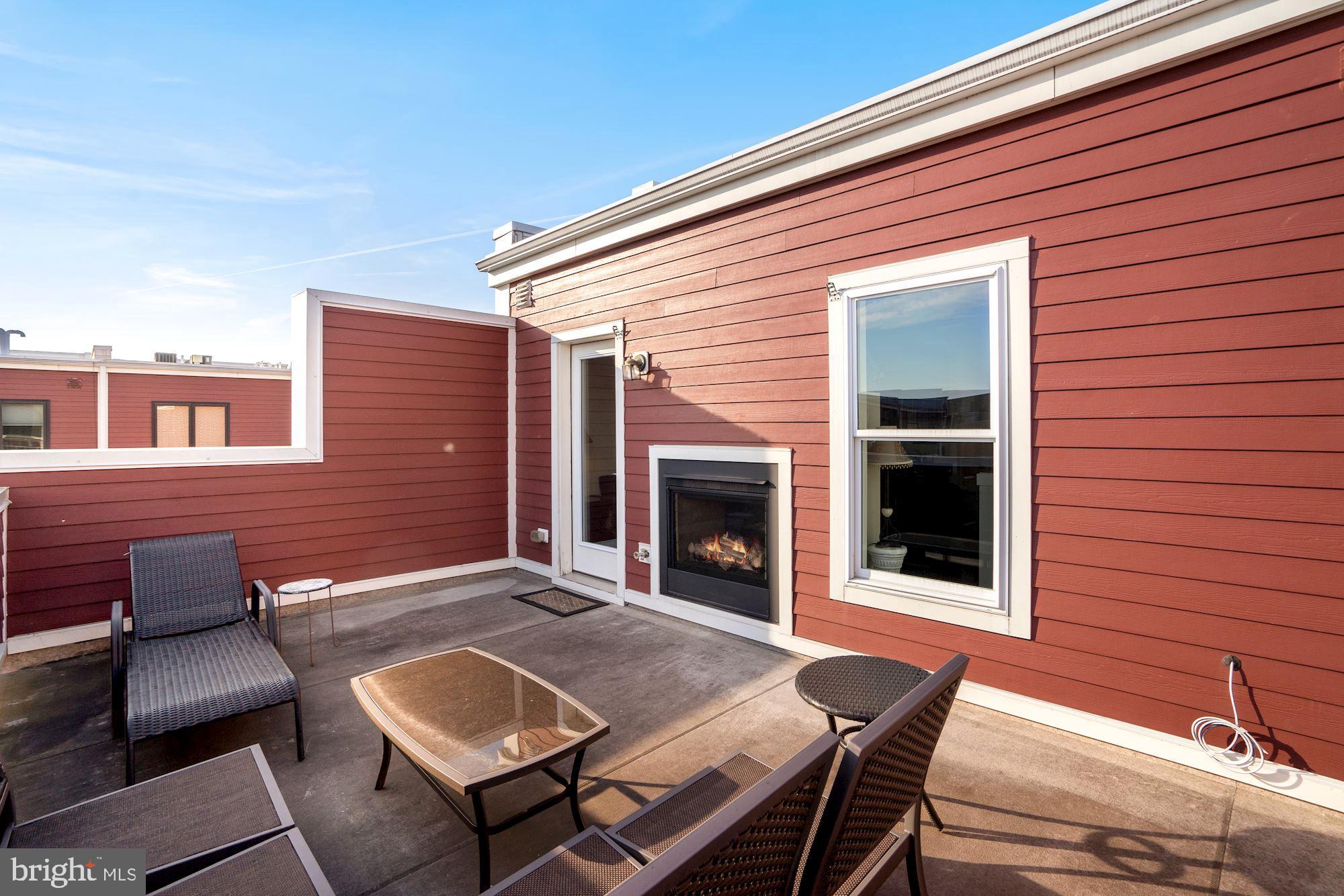 POTOMAC YARD - Residential Lease