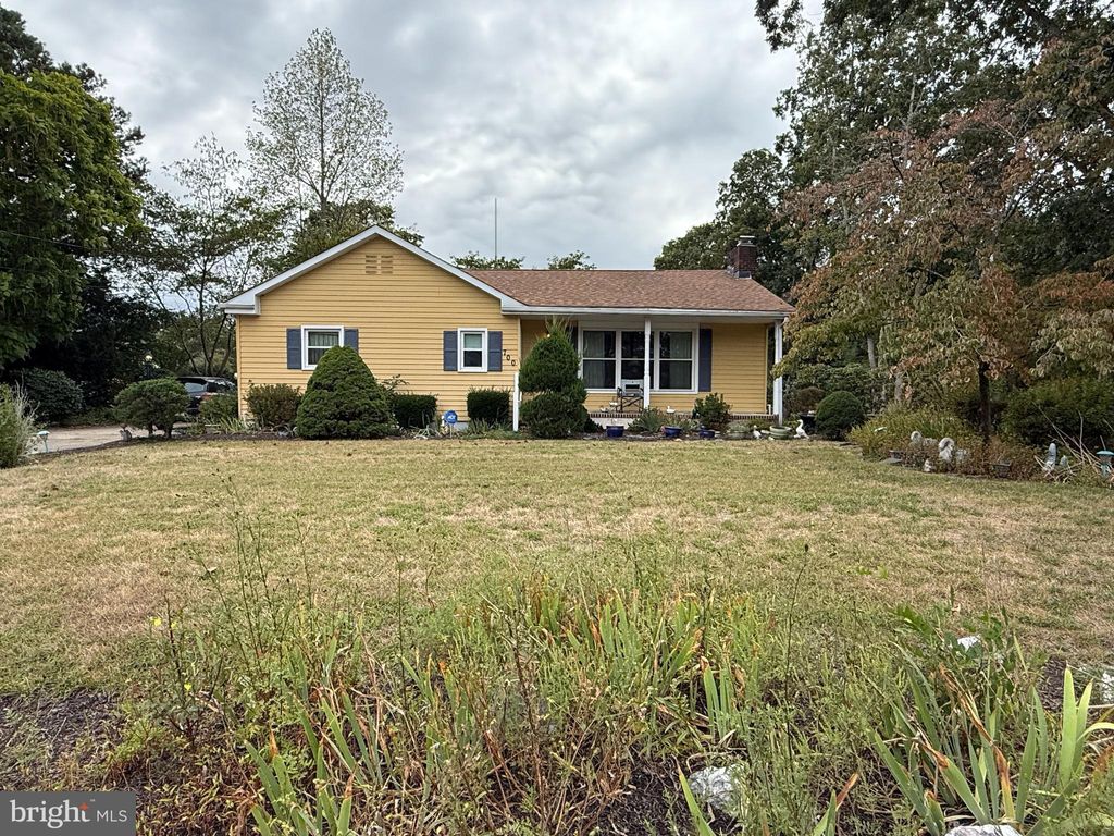 Photo of 700 Magnolia Avenue, MILLVILLE, NJ 08332 (MLS # NJCB2026378)