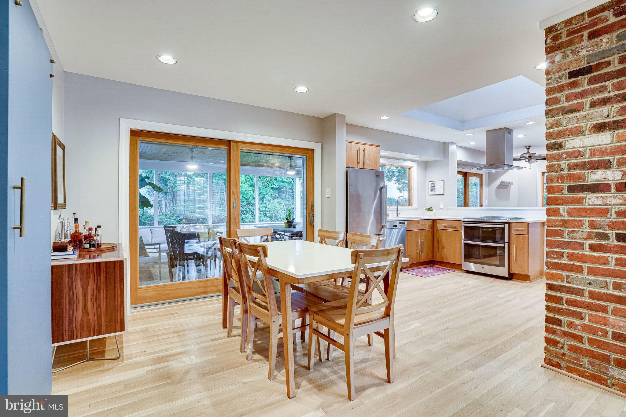 WEST SPRINGFIELD - Residential