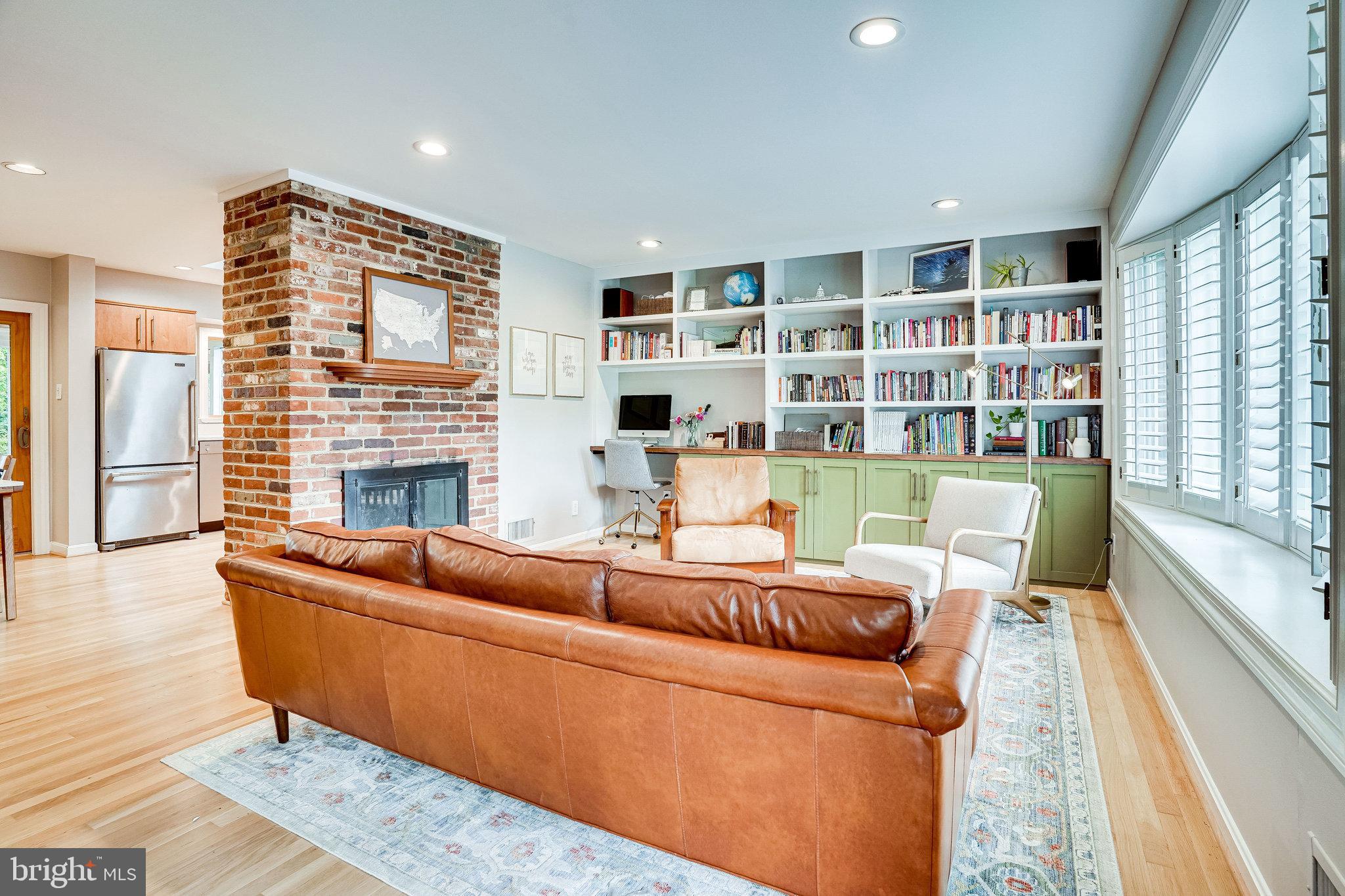 WEST SPRINGFIELD - Residential