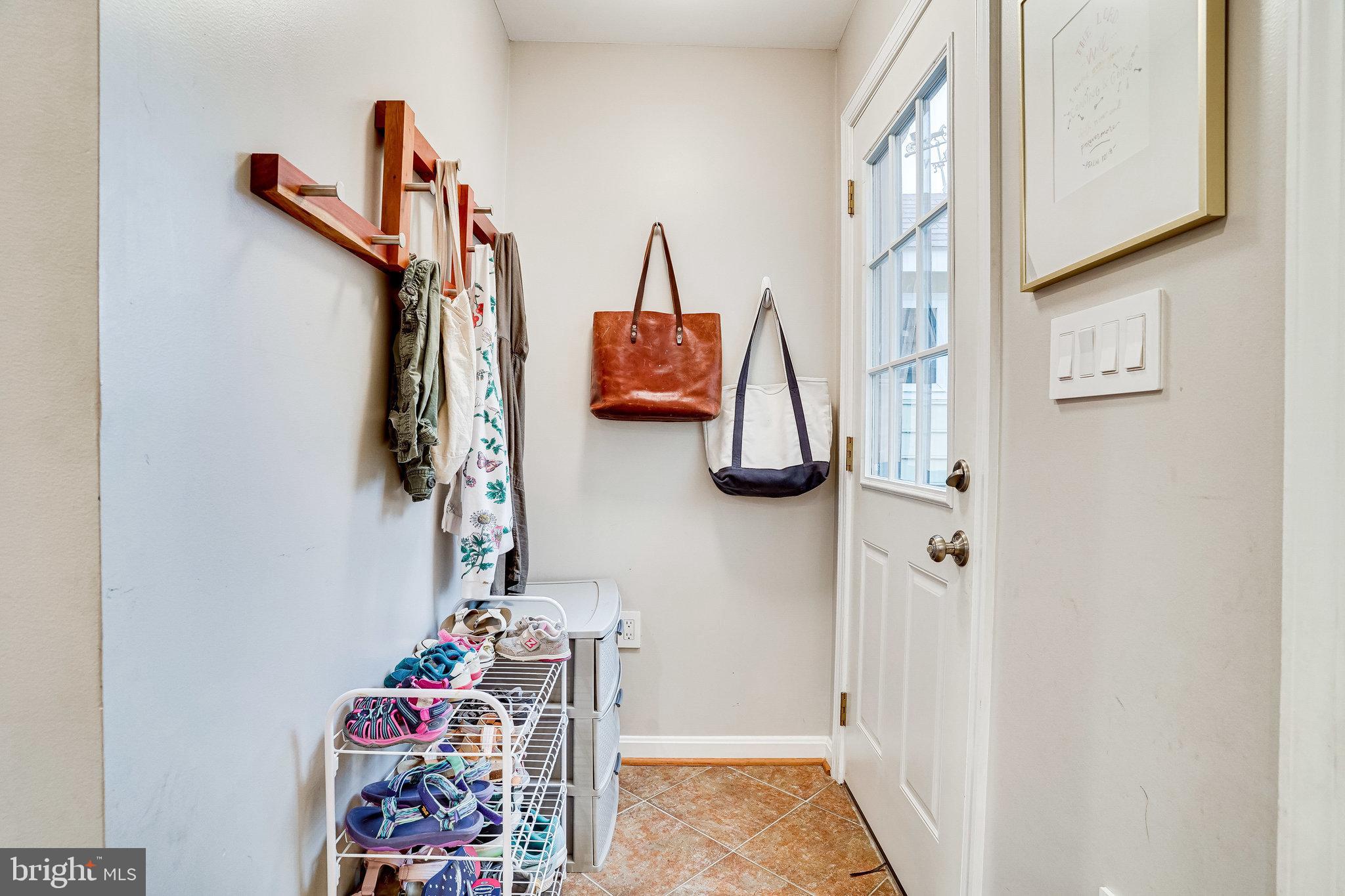 WEST SPRINGFIELD - Residential