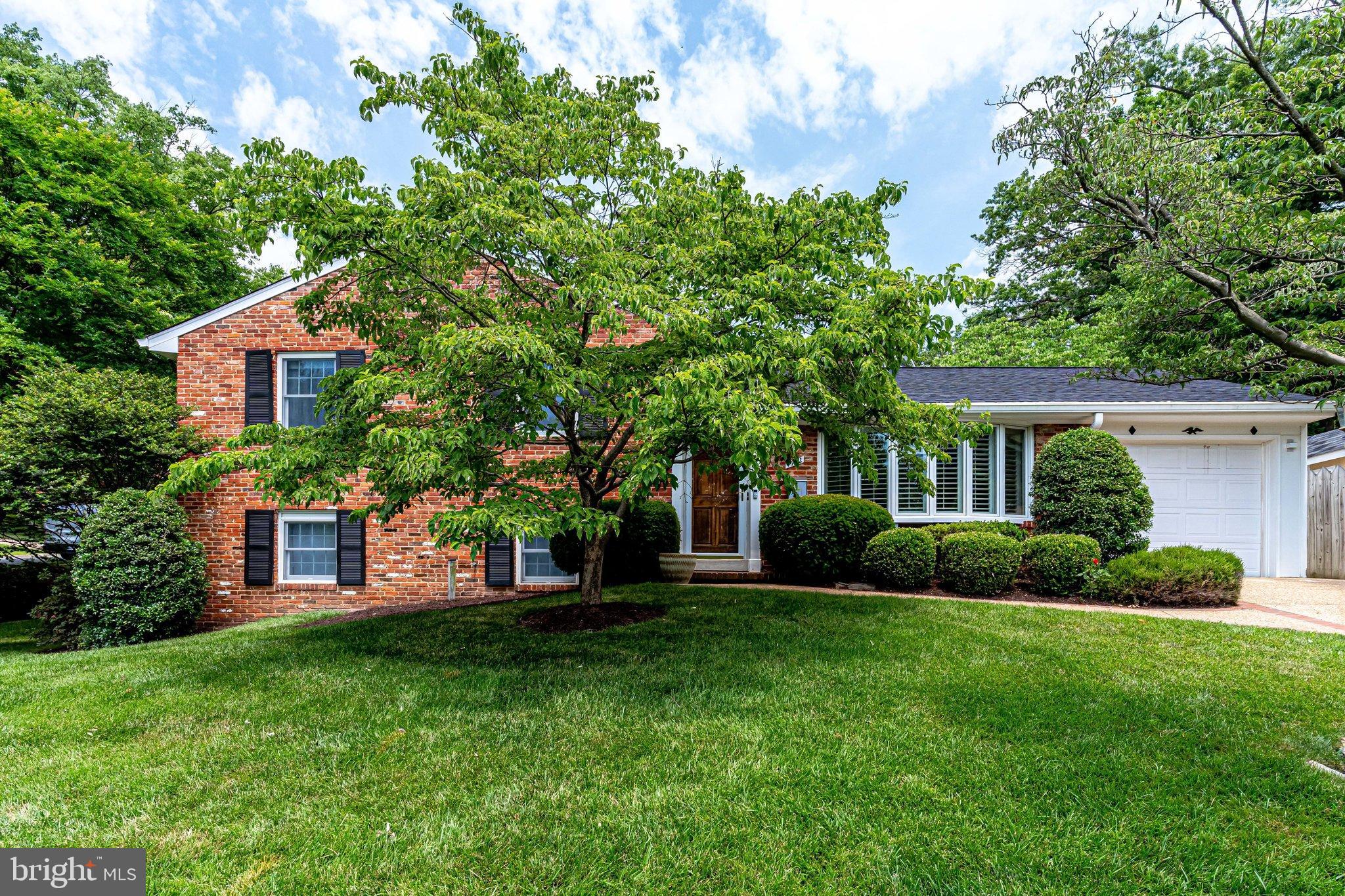 WEST SPRINGFIELD - Residential