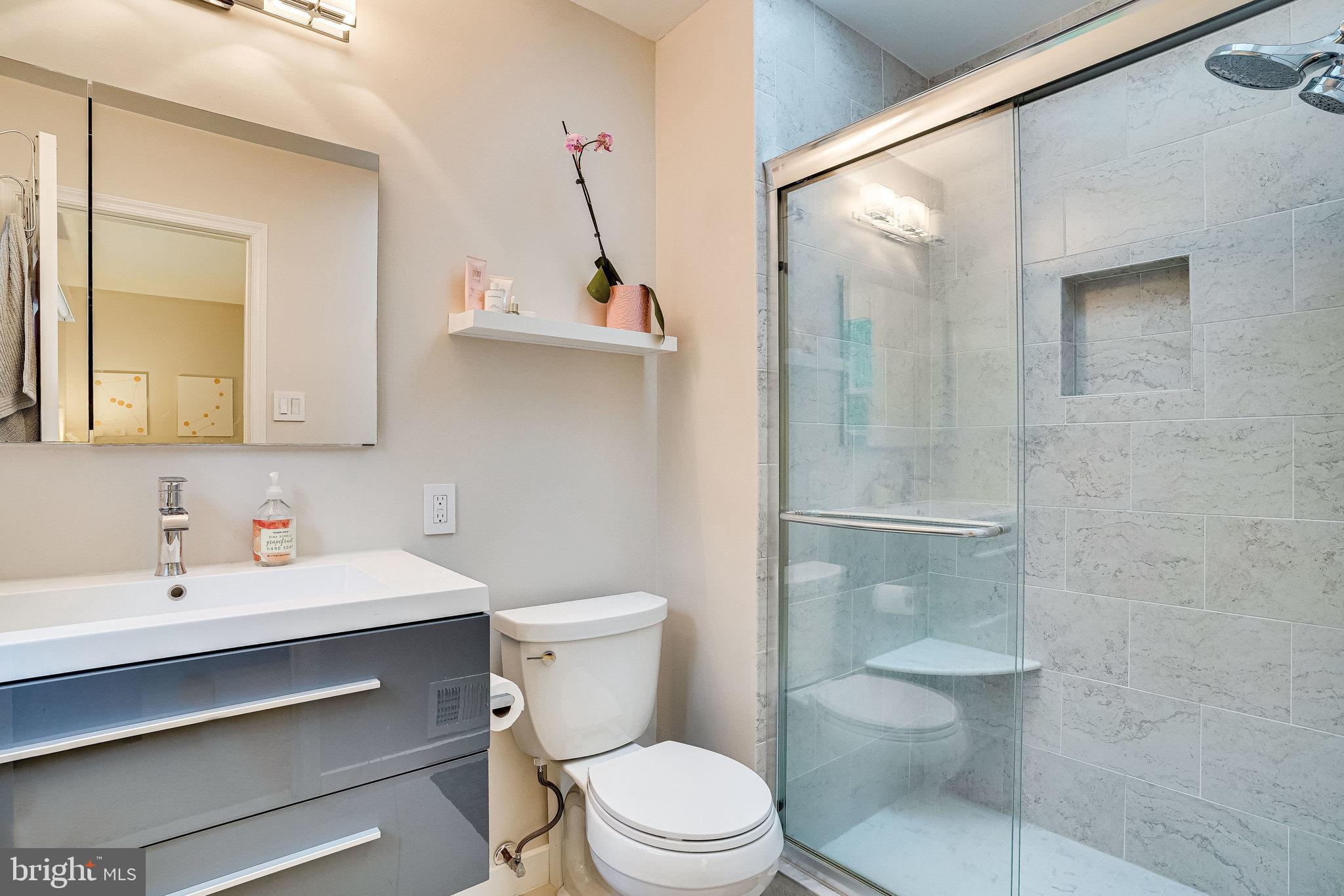 WEST SPRINGFIELD - Residential