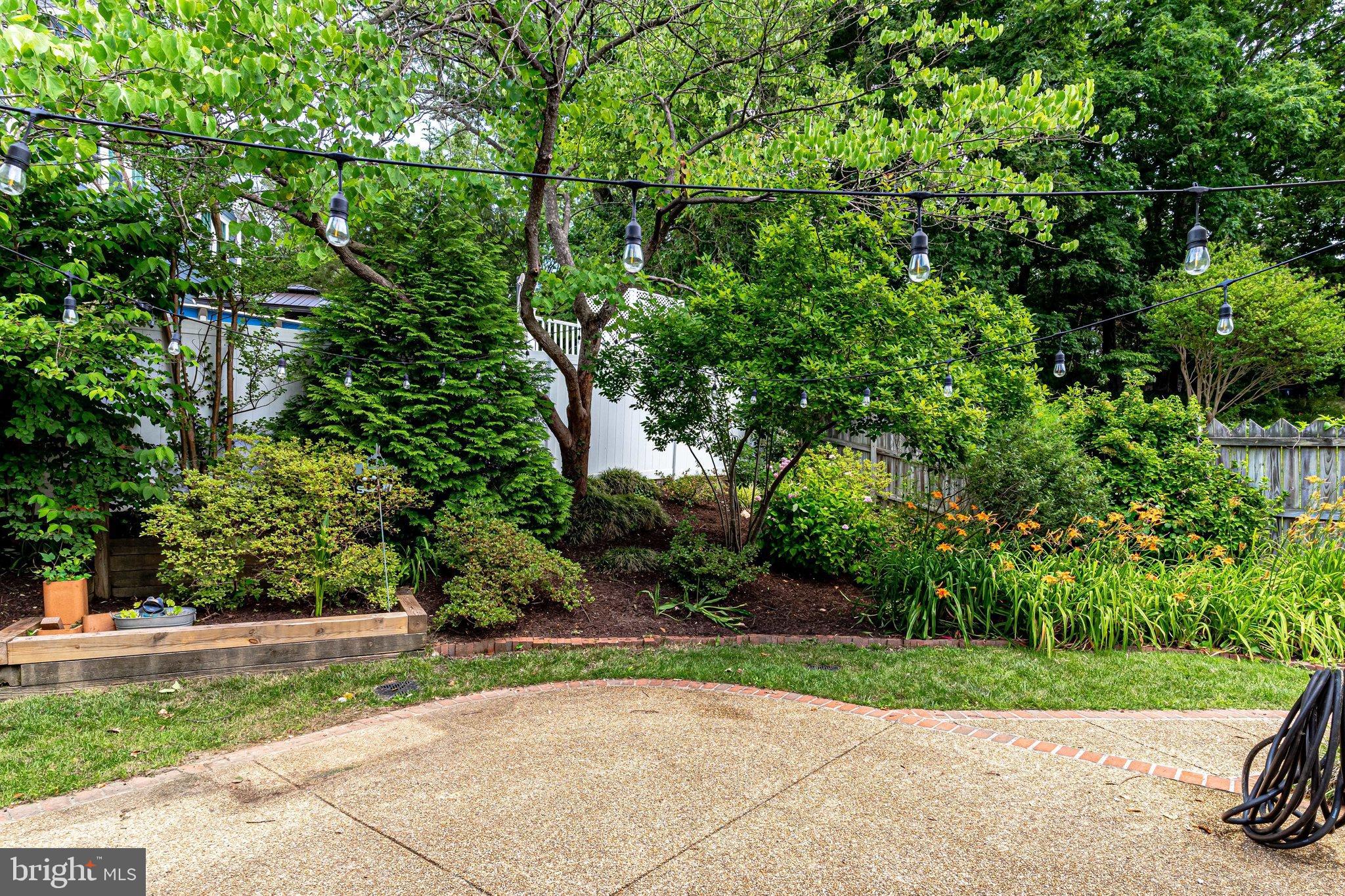 WEST SPRINGFIELD - Residential