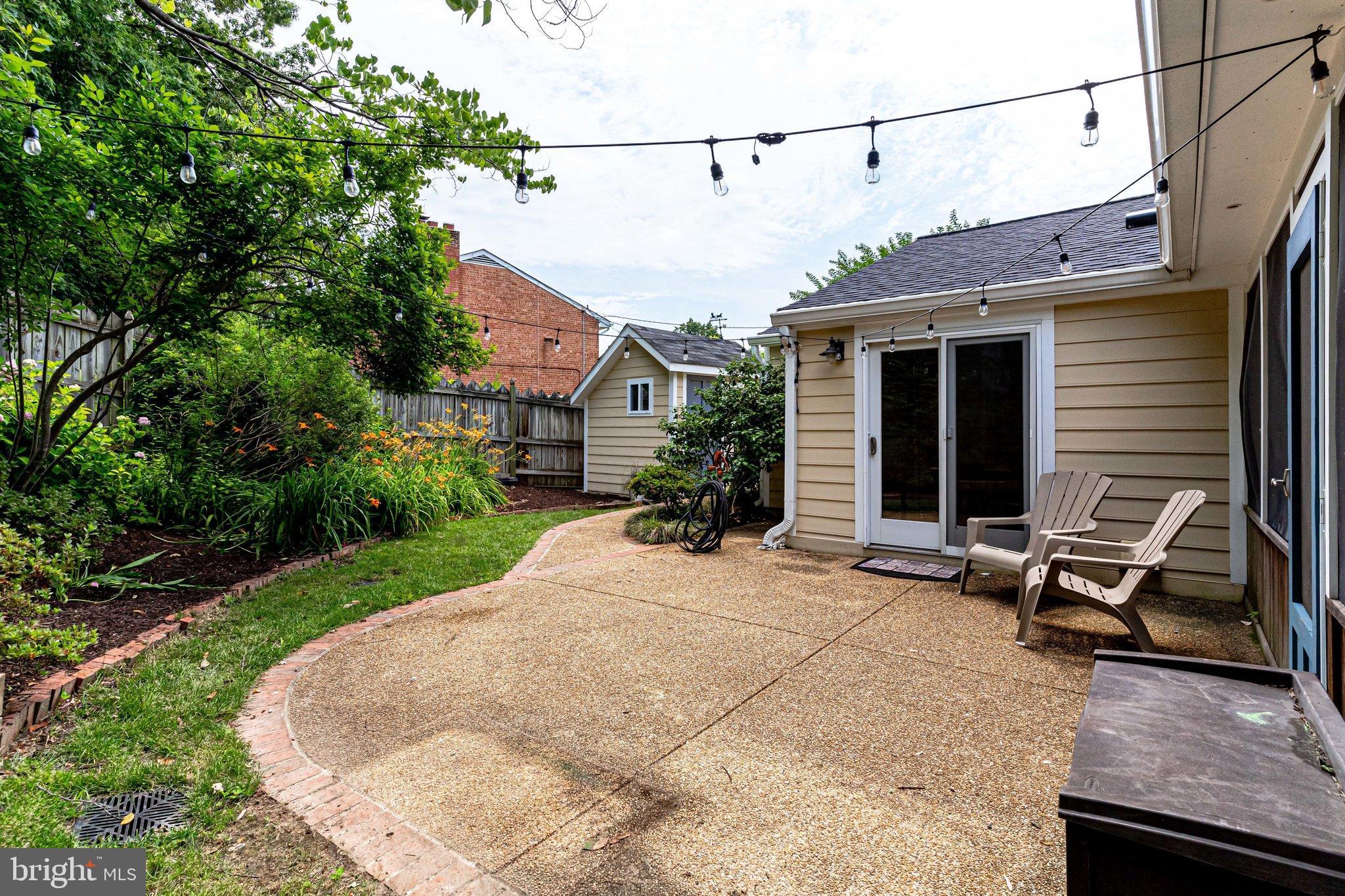 WEST SPRINGFIELD - Residential