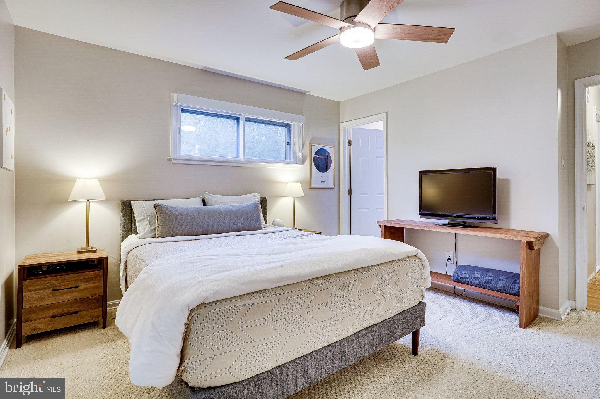 WEST SPRINGFIELD - Residential