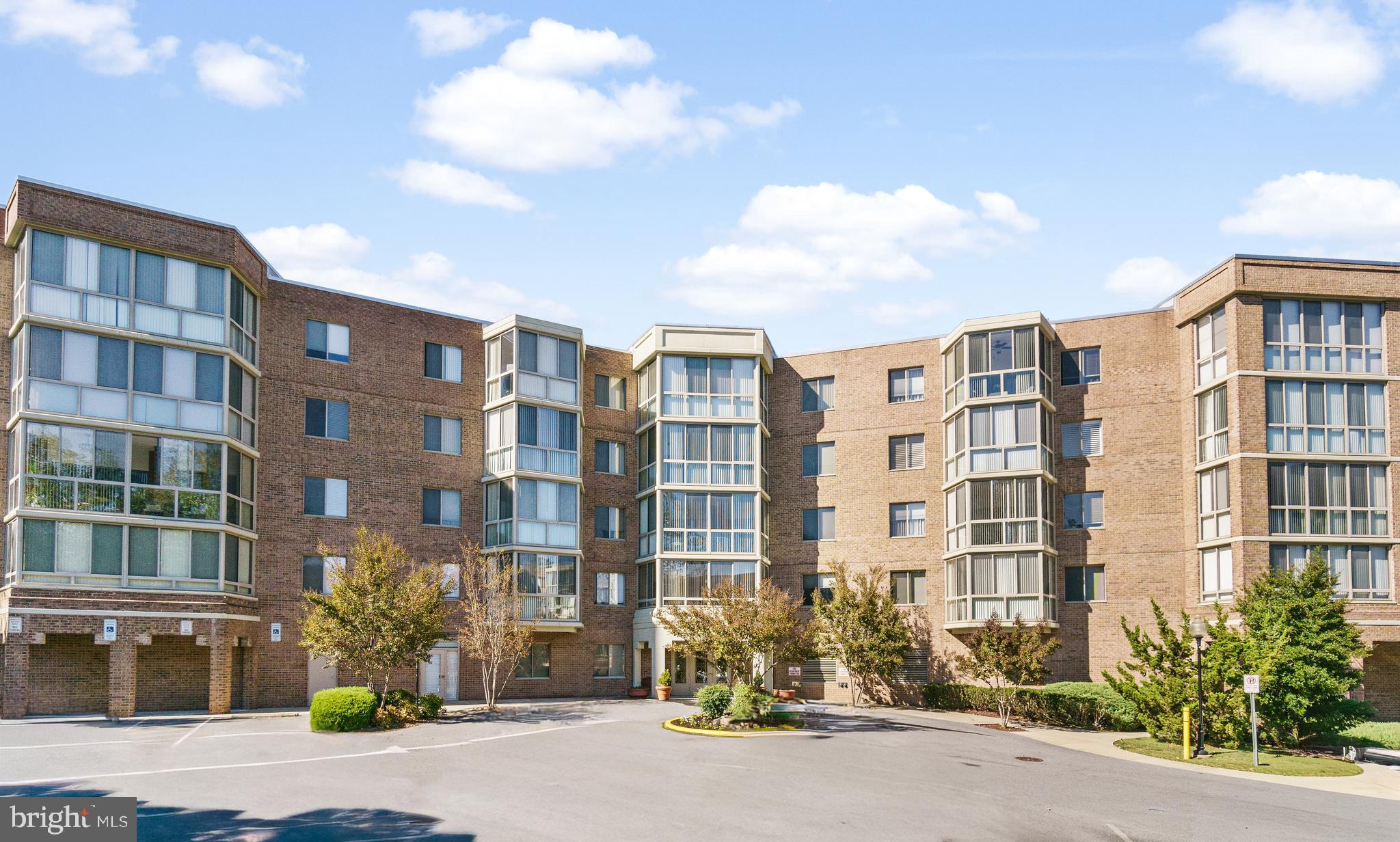 TURNBERRY COURTS AT LEIS - Residential Lease