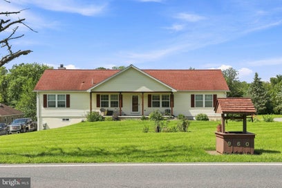 960 MOUNT GRETNA ROAD ELIZABETHTOWN PA 17022