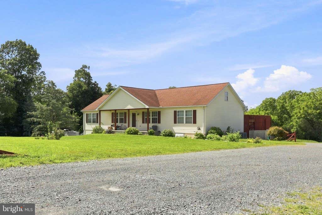 Photo of 960 Mount Gretna Road, ELIZABETHTOWN, PA 17022 (MLS # PALA2093302)