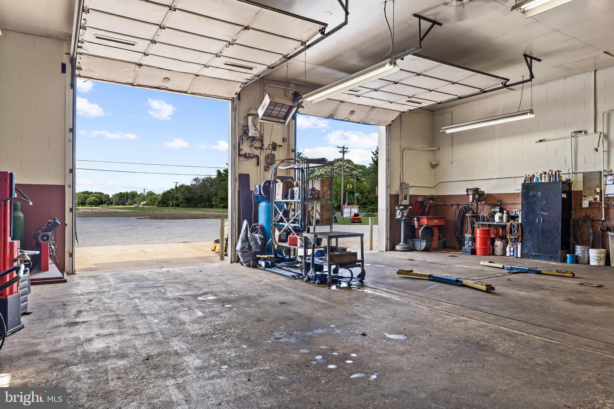 5373 CHESTNUT AVENUE