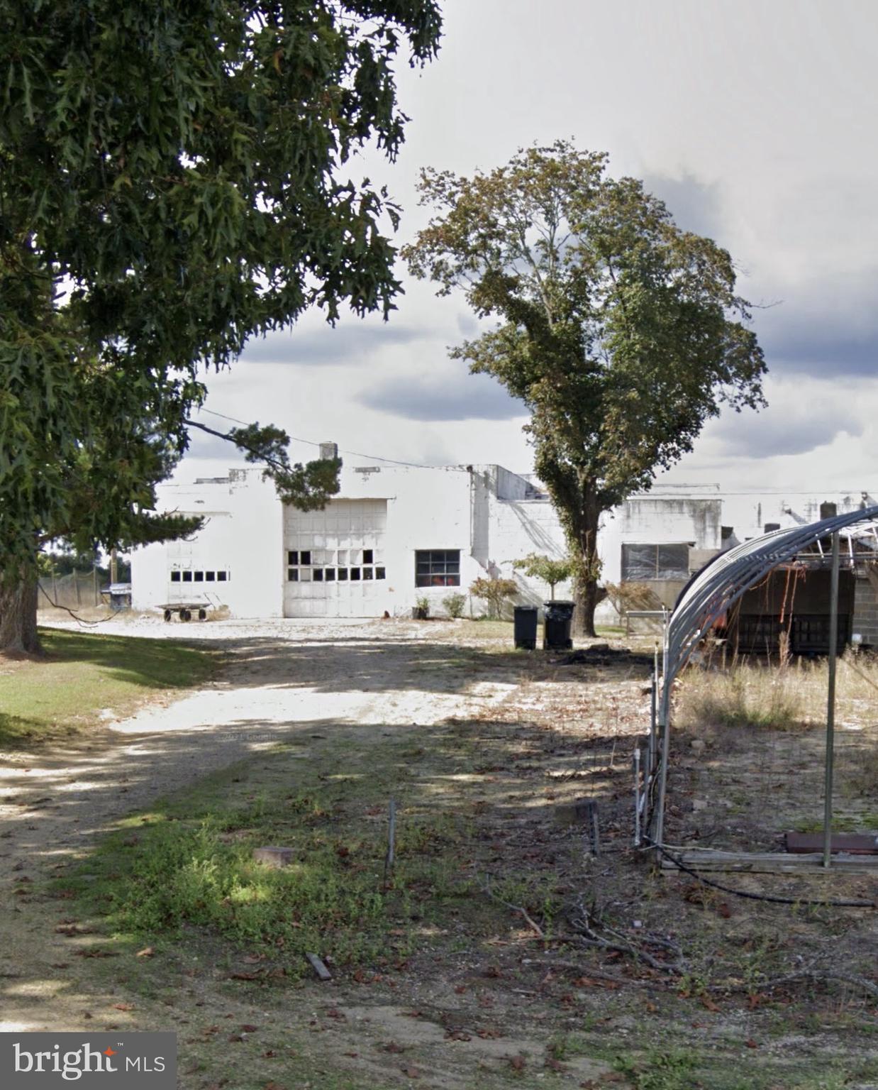 541 OAK ROAD