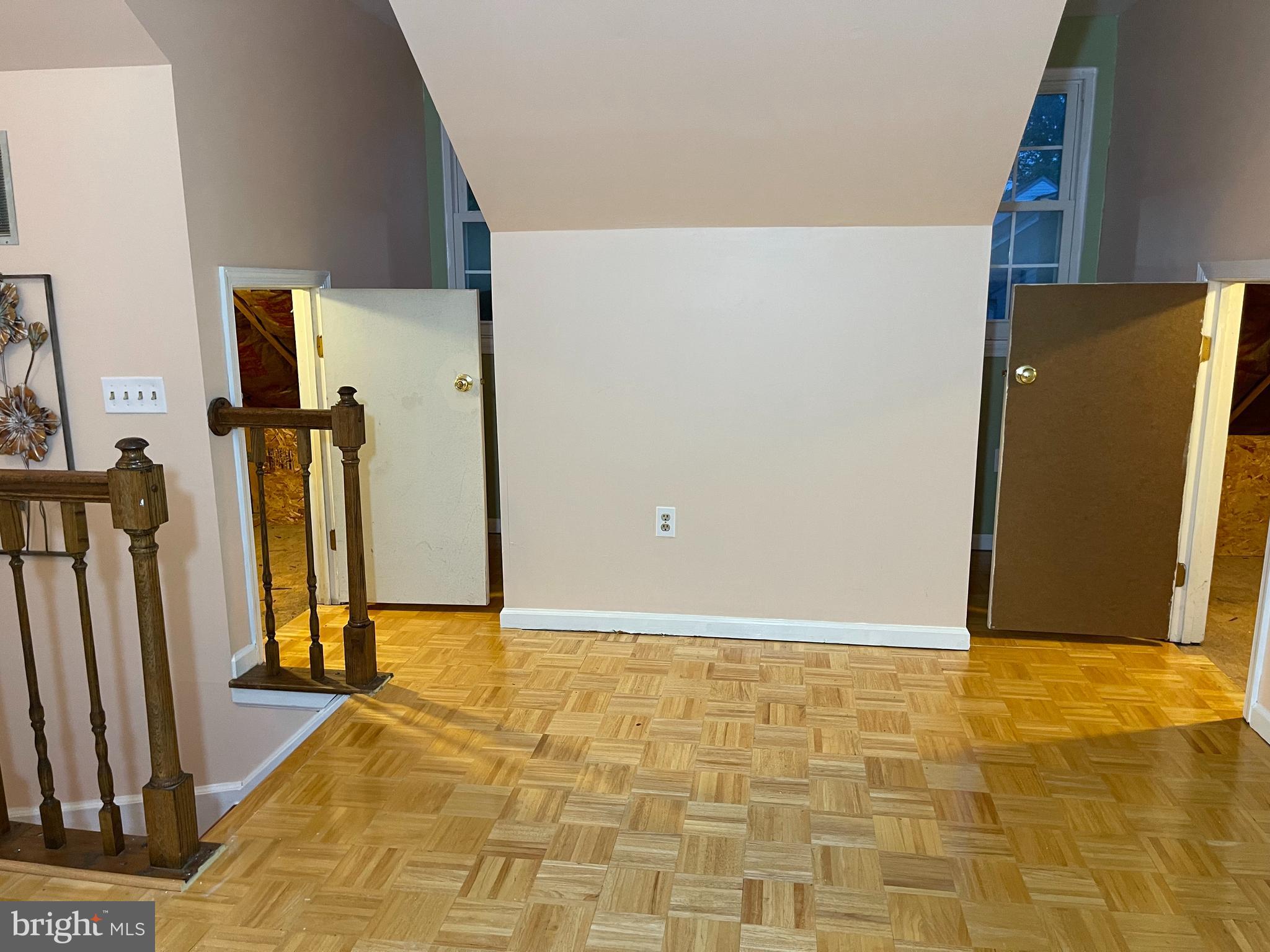 SILVER SPRING CNTRY CLUB - Residential