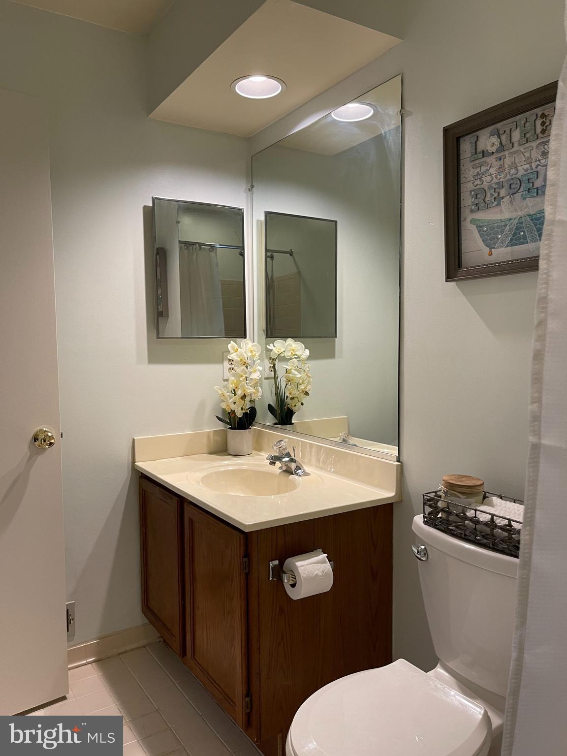 SILVER SPRING CNTRY CLUB - Residential