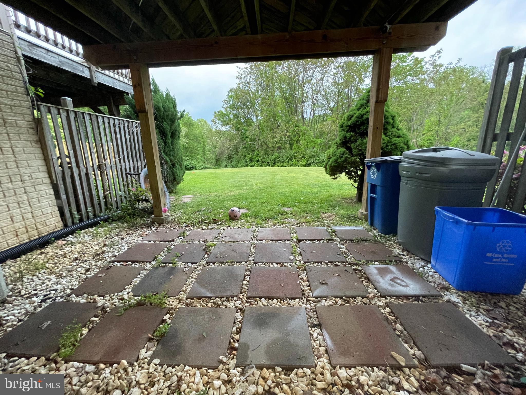 SILVER SPRING CNTRY CLUB - Residential