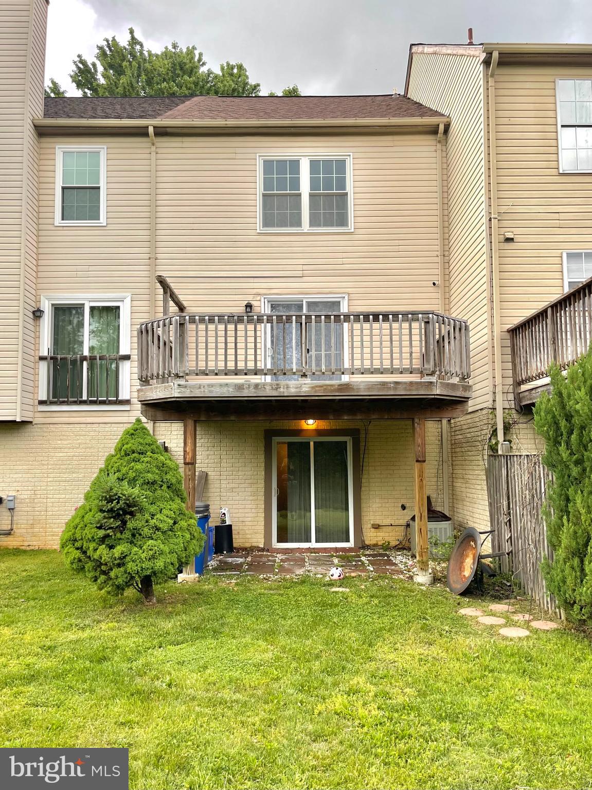 SILVER SPRING CNTRY CLUB - Residential