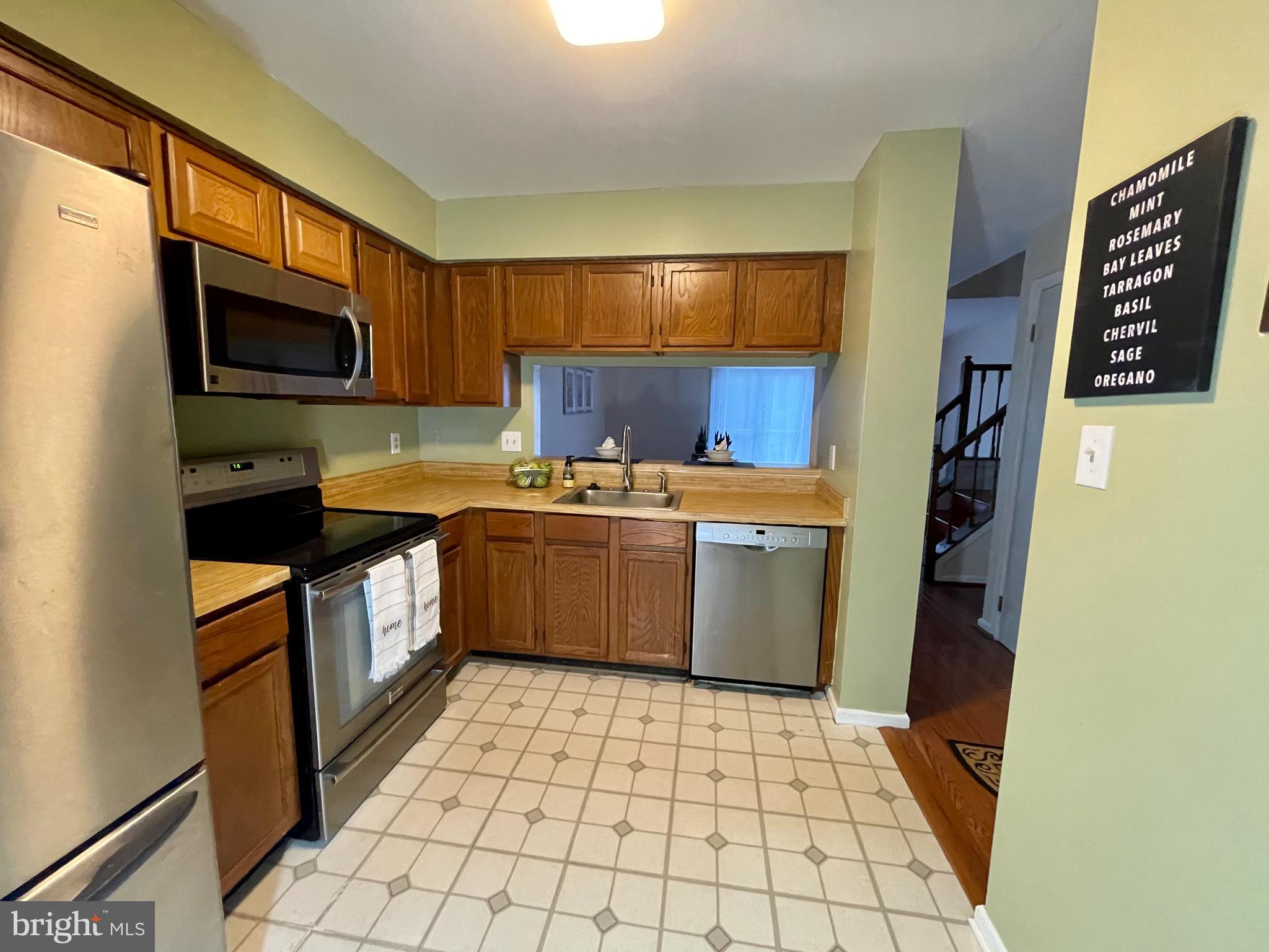 SILVER SPRING CNTRY CLUB - Residential