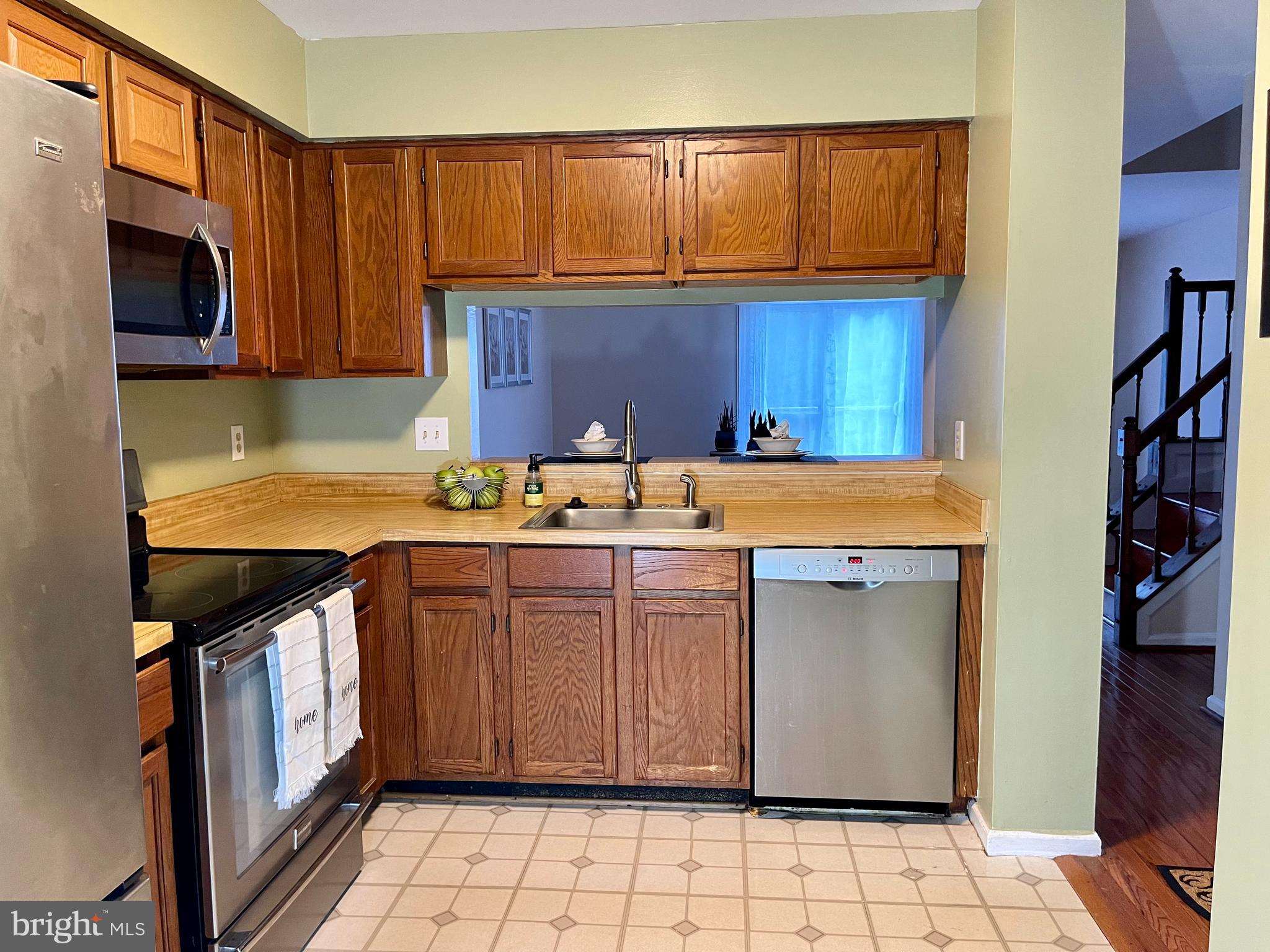 SILVER SPRING CNTRY CLUB - Residential