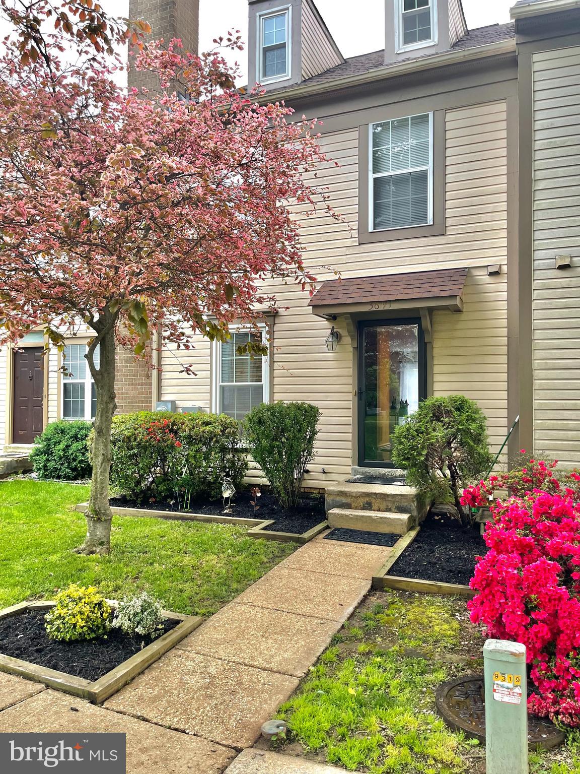 SILVER SPRING CNTRY CLUB - Residential