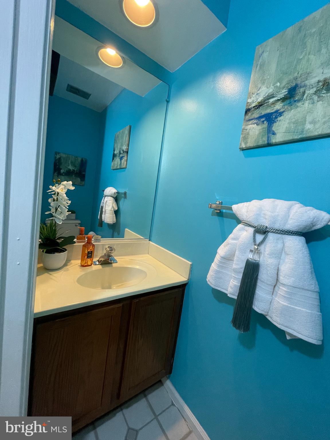 SILVER SPRING CNTRY CLUB - Residential