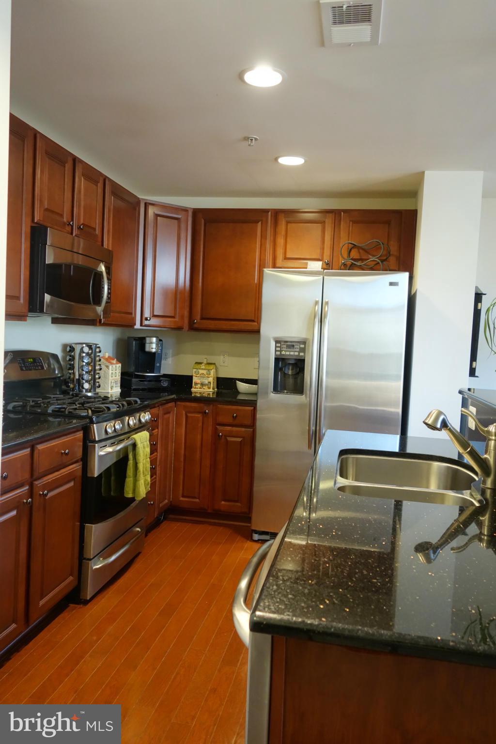 CENTREVILLE CROSSING - Residential