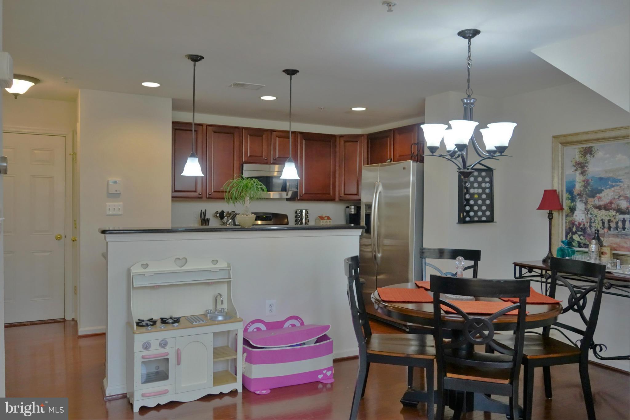 CENTREVILLE CROSSING - Residential