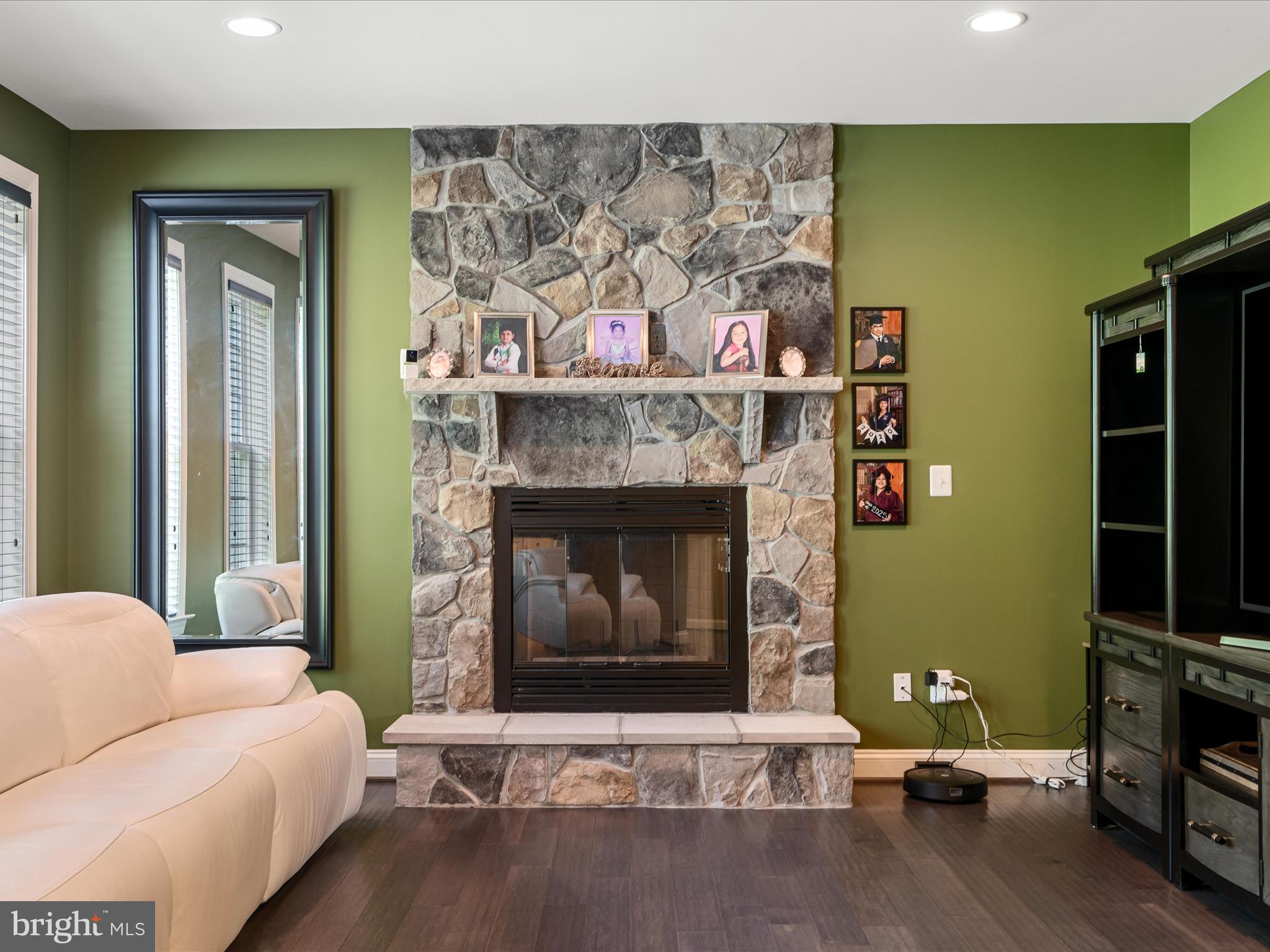 SHERIDAN ESTATES - Residential