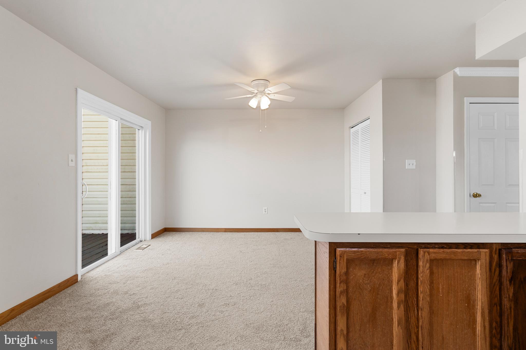 VILLAGE GREEN - Residential