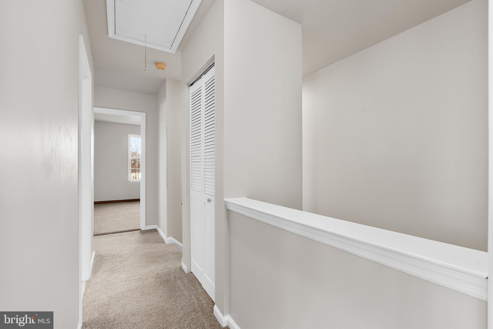 VILLAGE GREEN - Residential