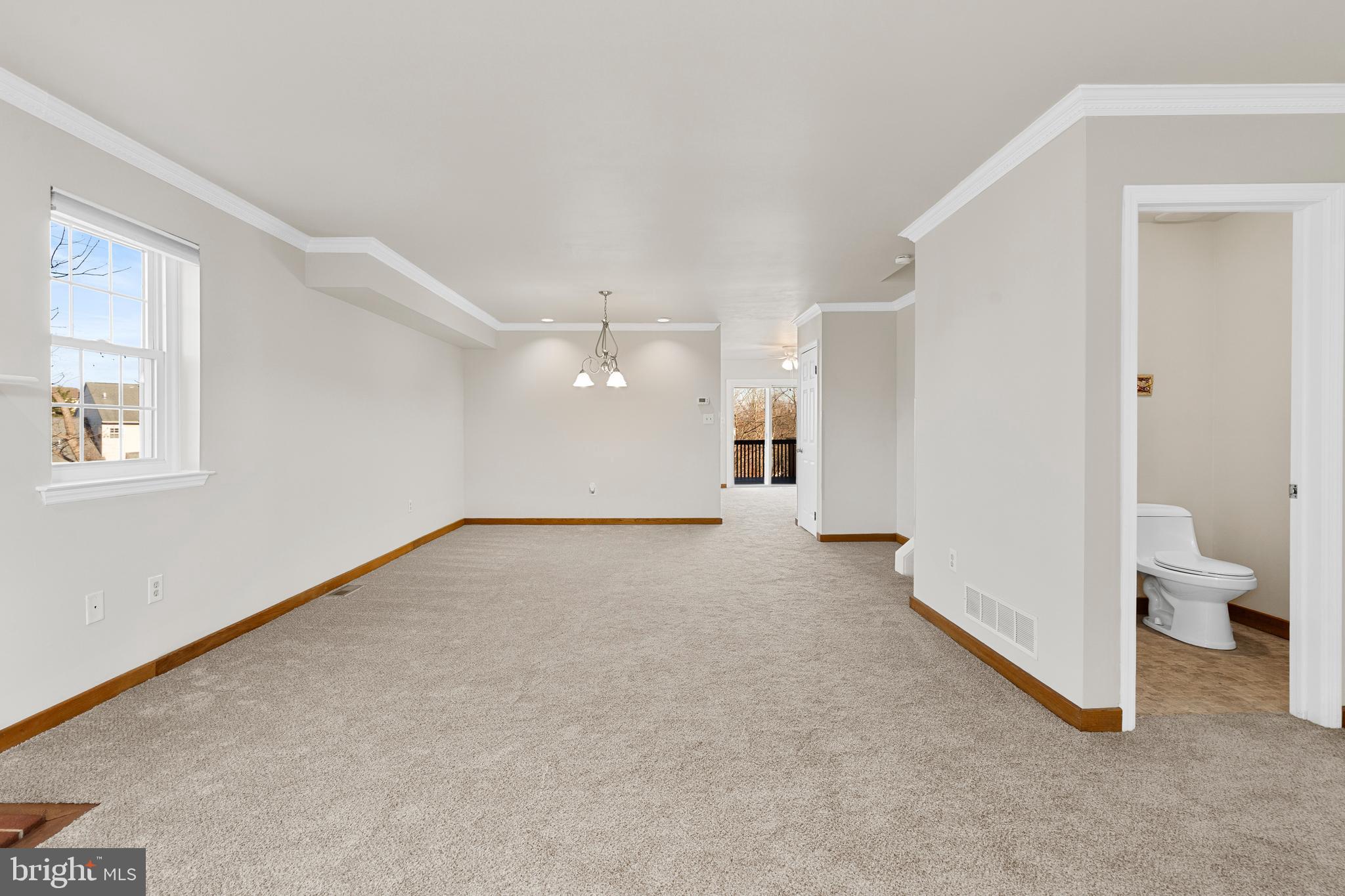 VILLAGE GREEN - Residential