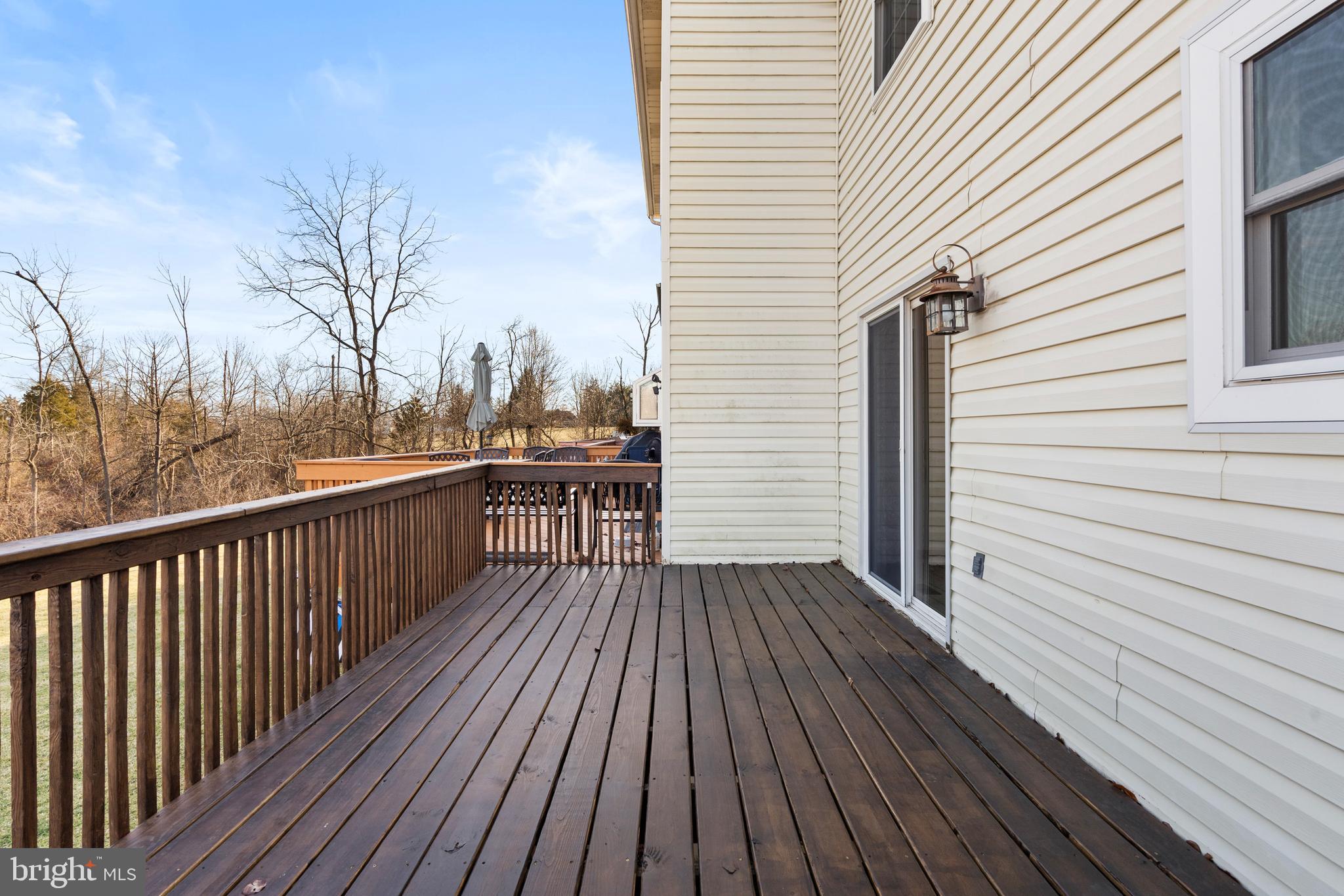 VILLAGE GREEN - Residential