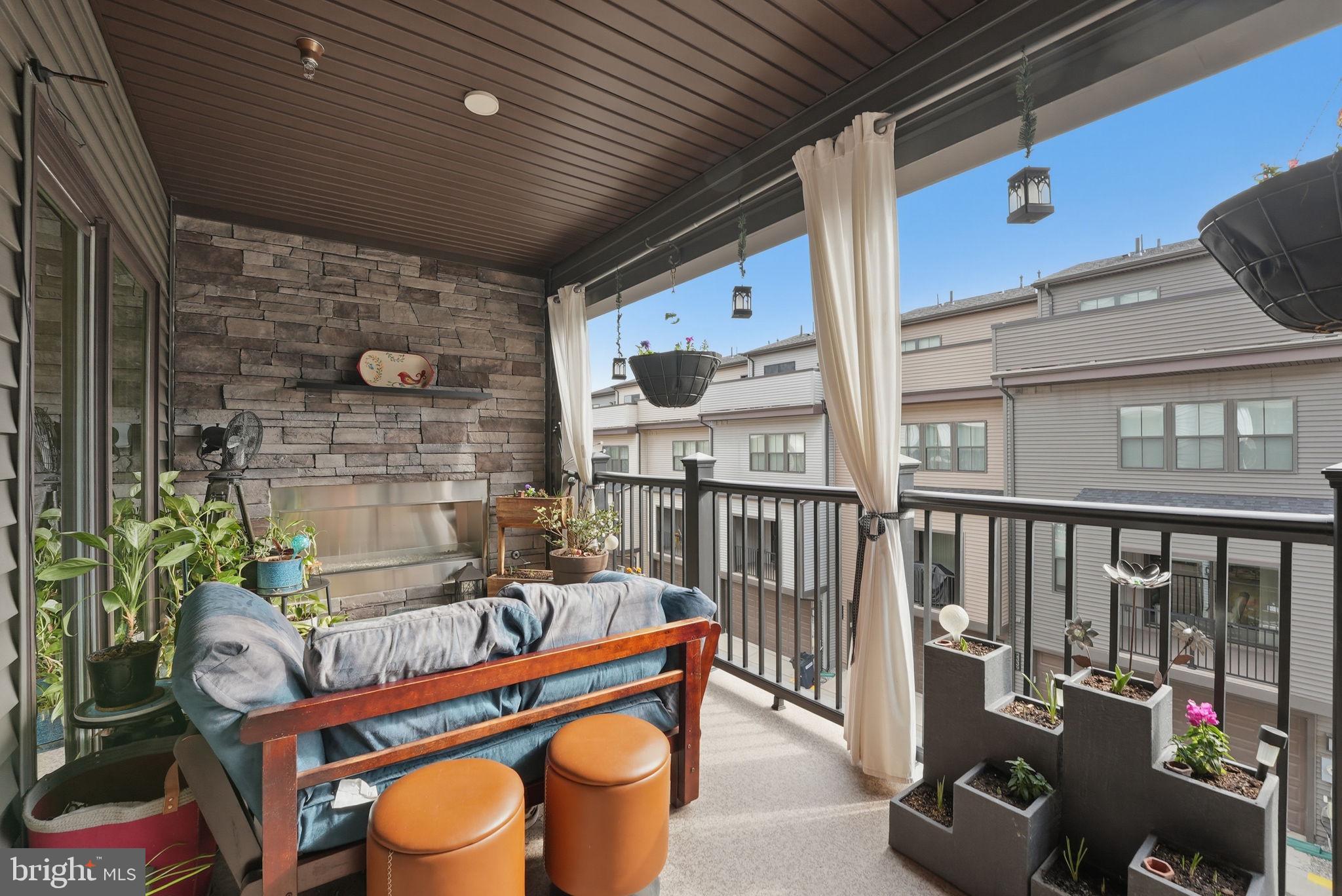 WATERVIEW AT WOODLAND PARK - Residential