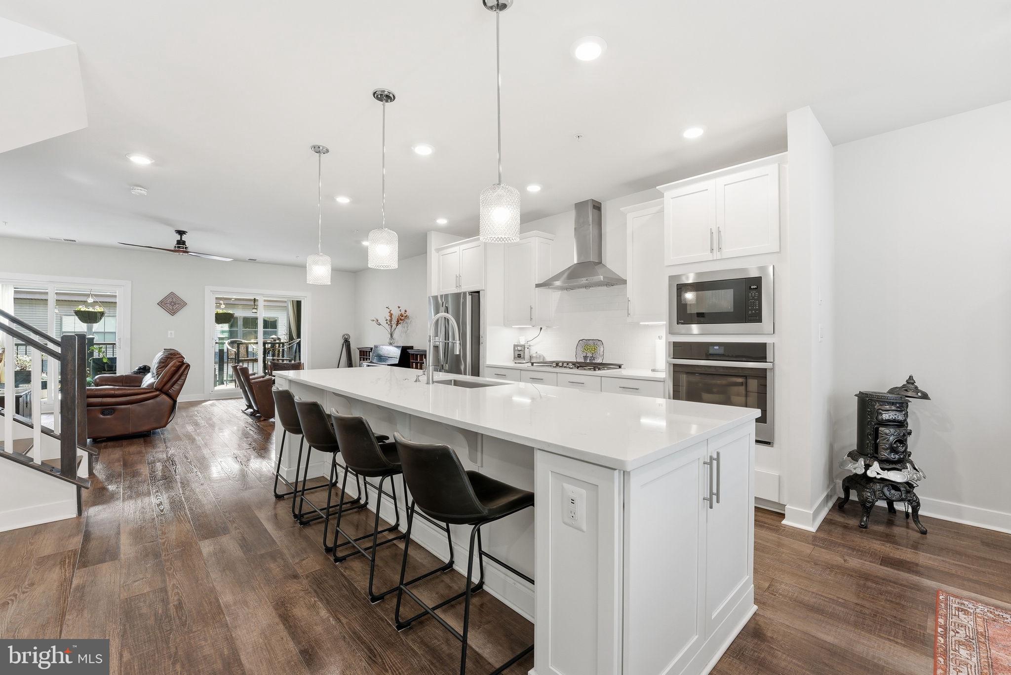 WATERVIEW AT WOODLAND PARK - Residential