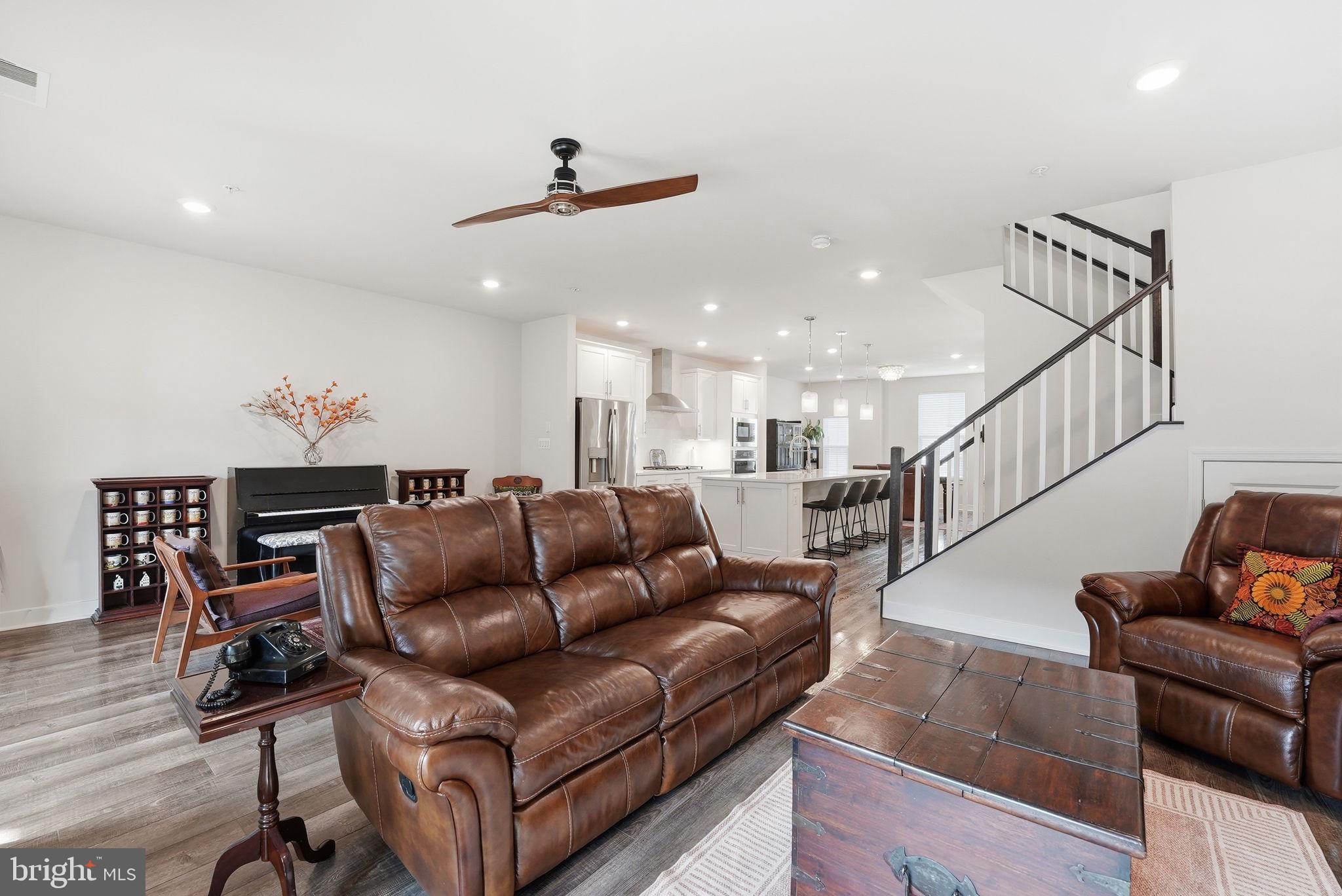 WATERVIEW AT WOODLAND PARK - Residential