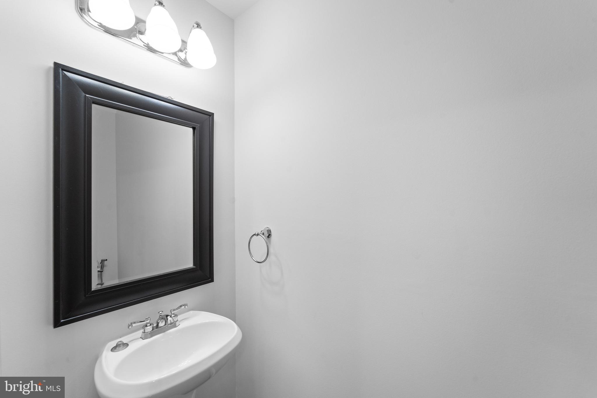 SOUTH RIDING - Residential Lease