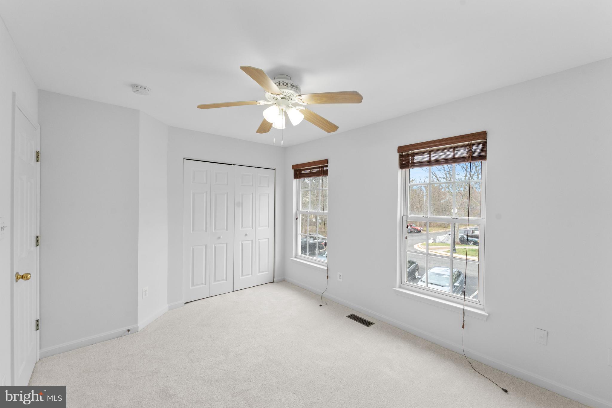 SOUTH RIDING - Residential Lease