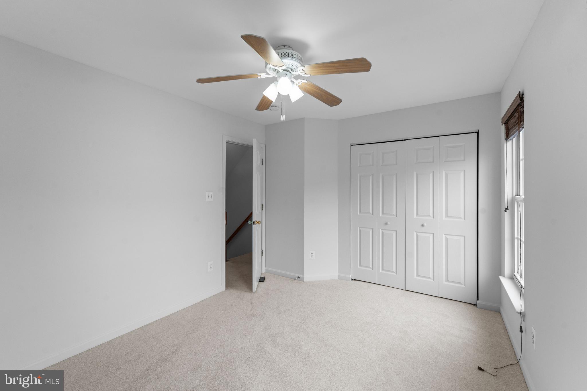 SOUTH RIDING - Residential Lease