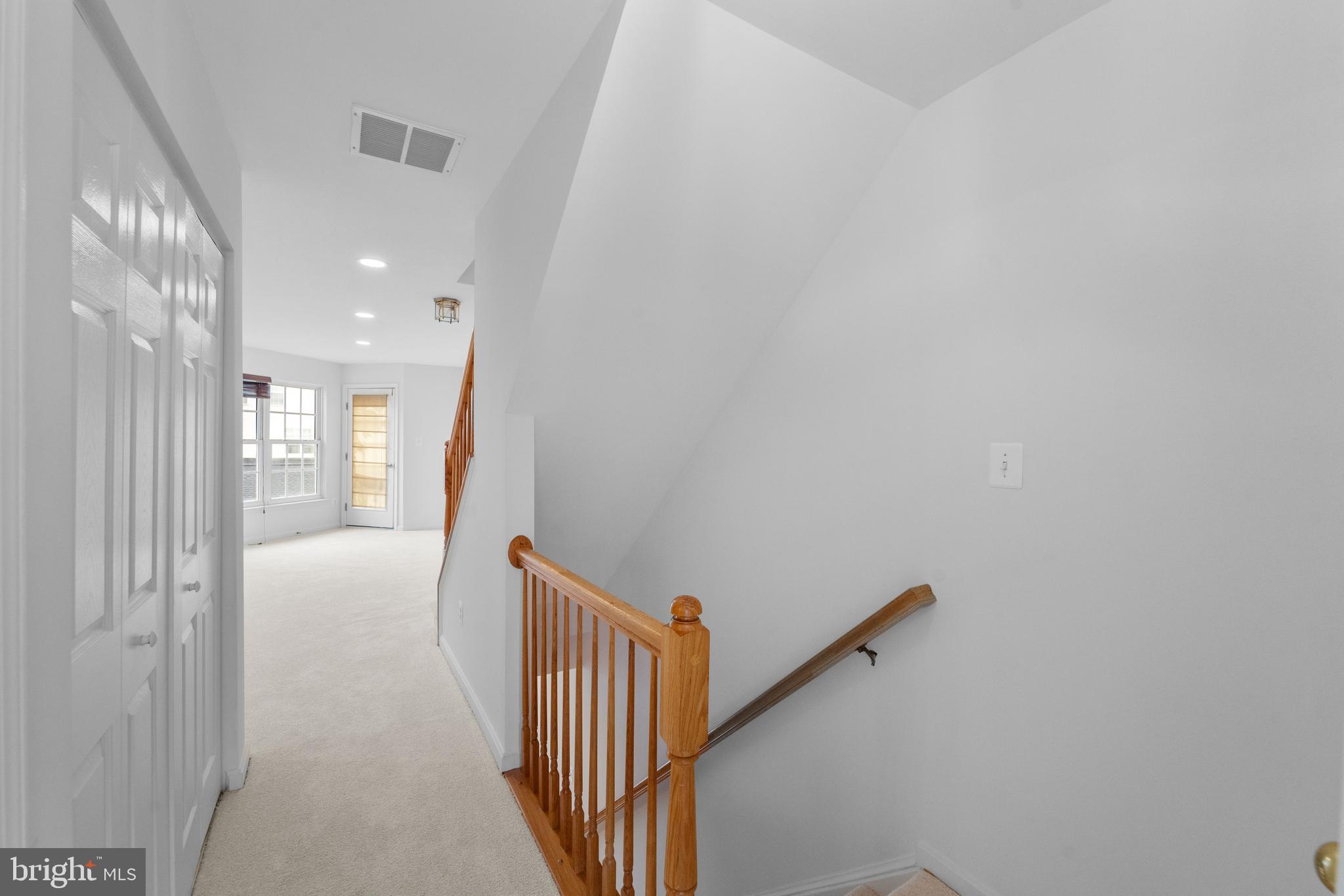 SOUTH RIDING - Residential Lease