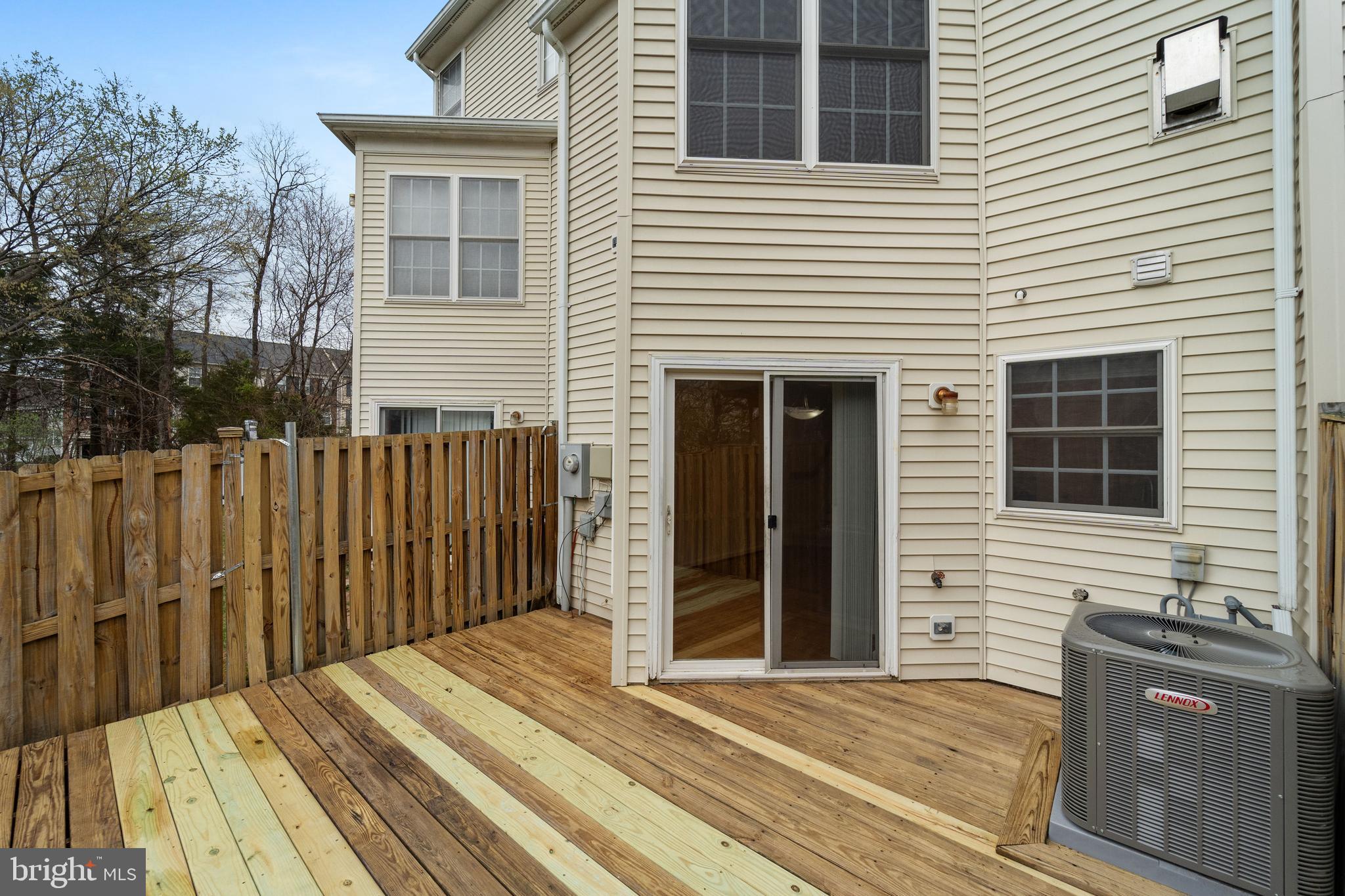 SOUTH RIDING - Residential Lease