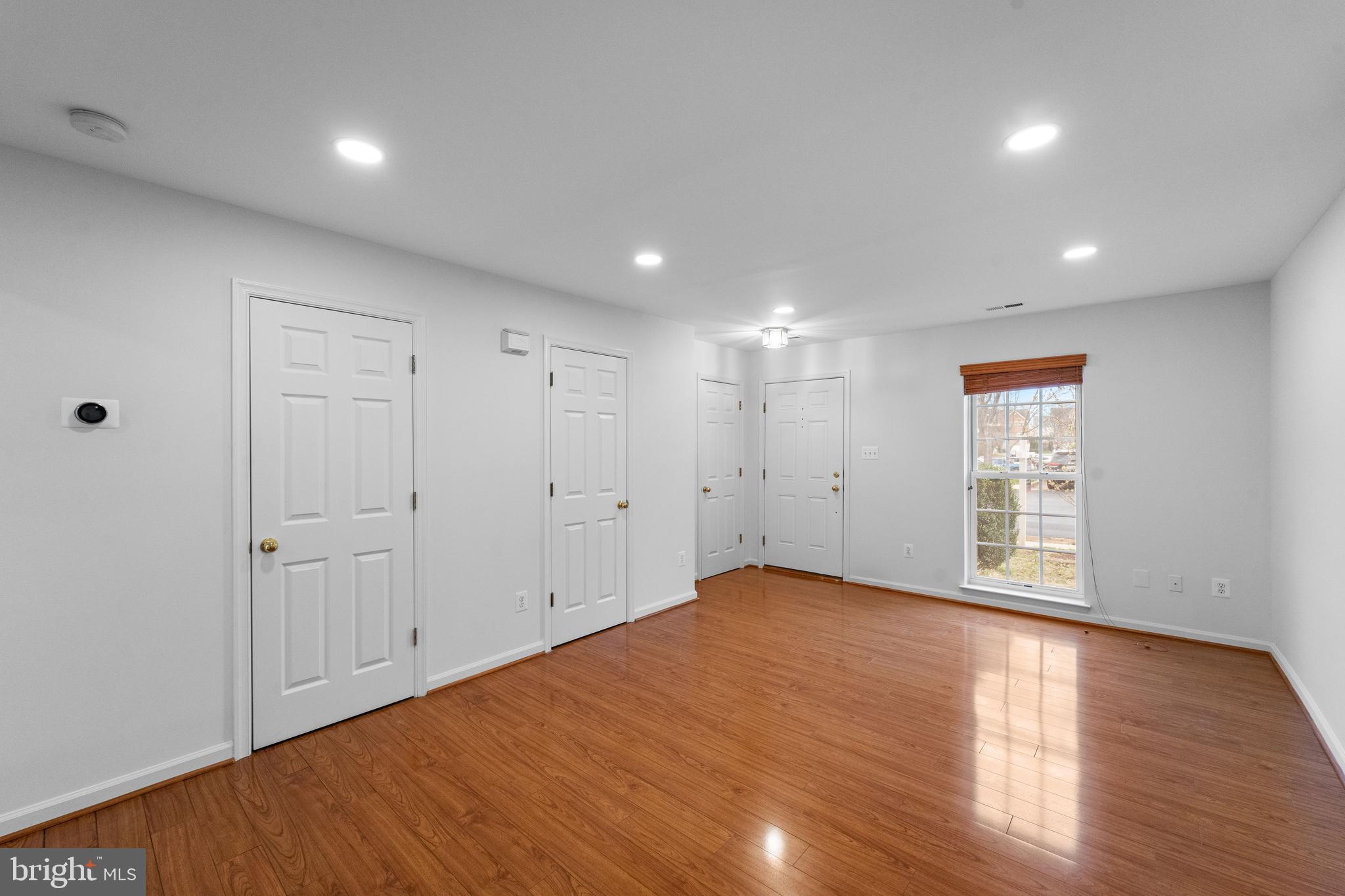 SOUTH RIDING - Residential Lease