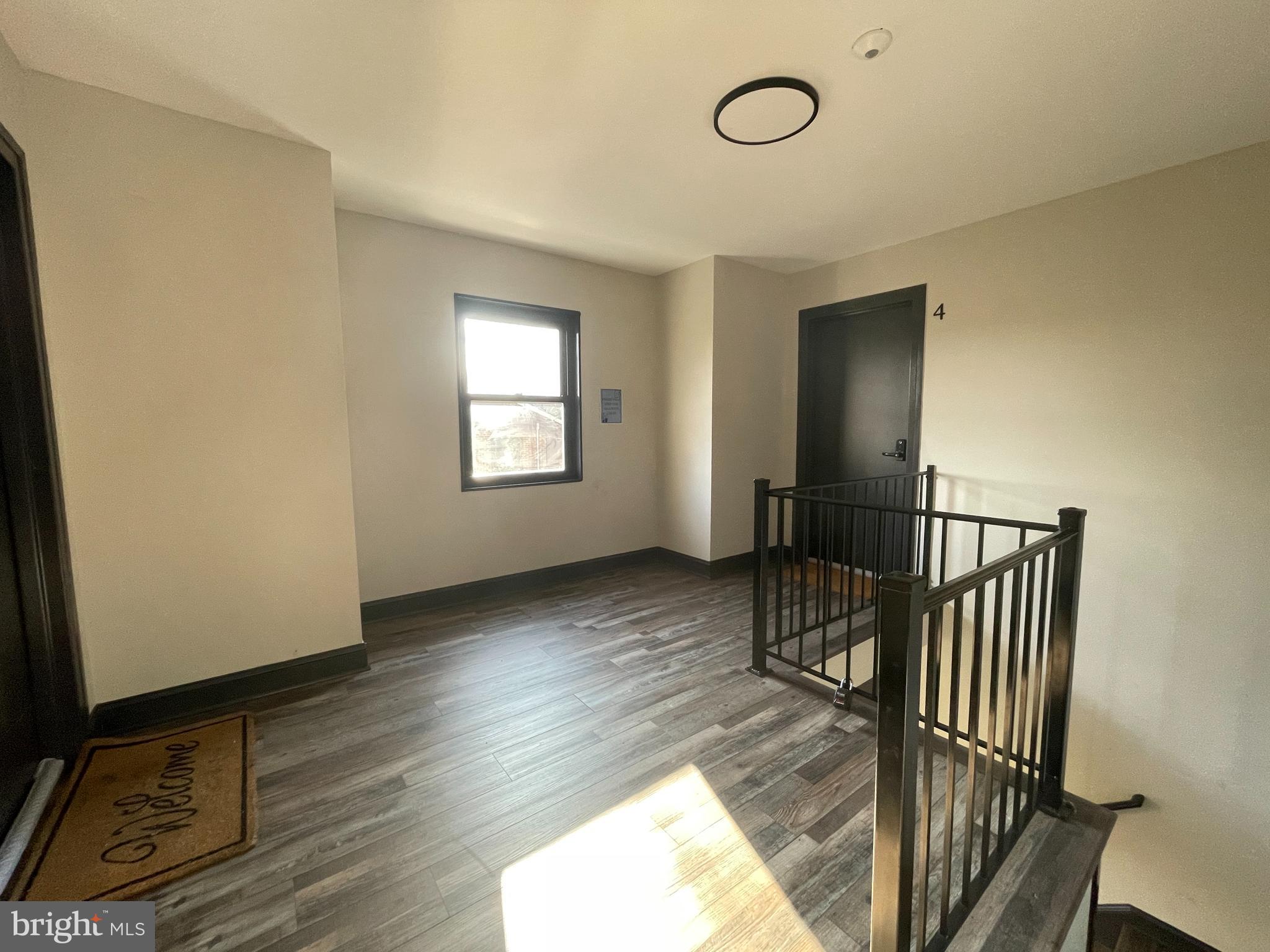COLLEGE PARK - Residential Lease
