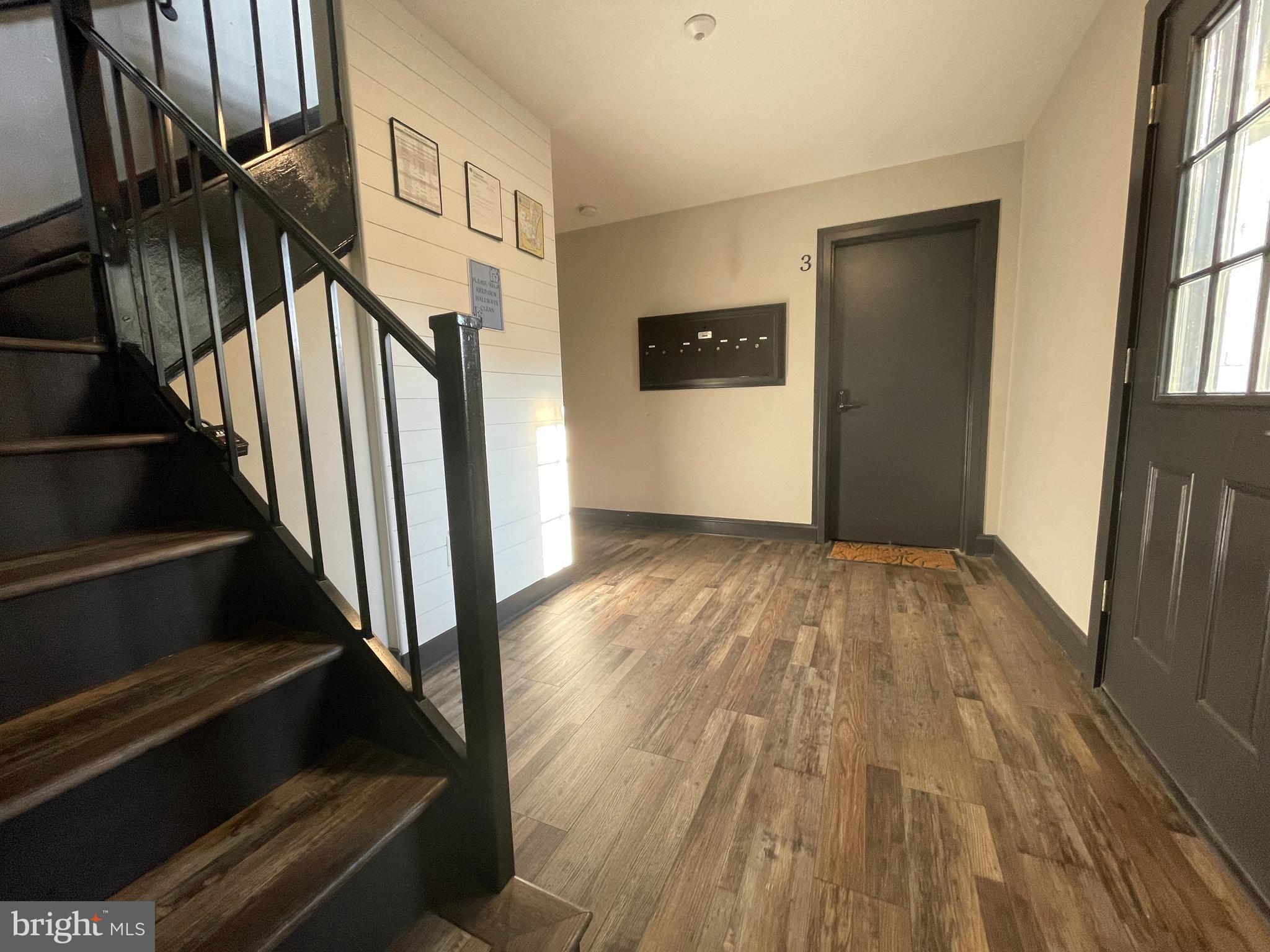 COLLEGE PARK - Residential Lease