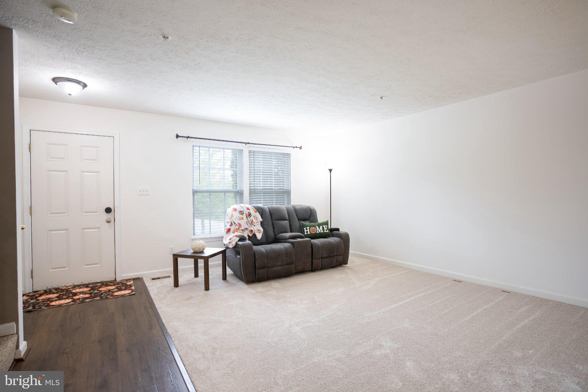 4749 CORALBERRY COURT