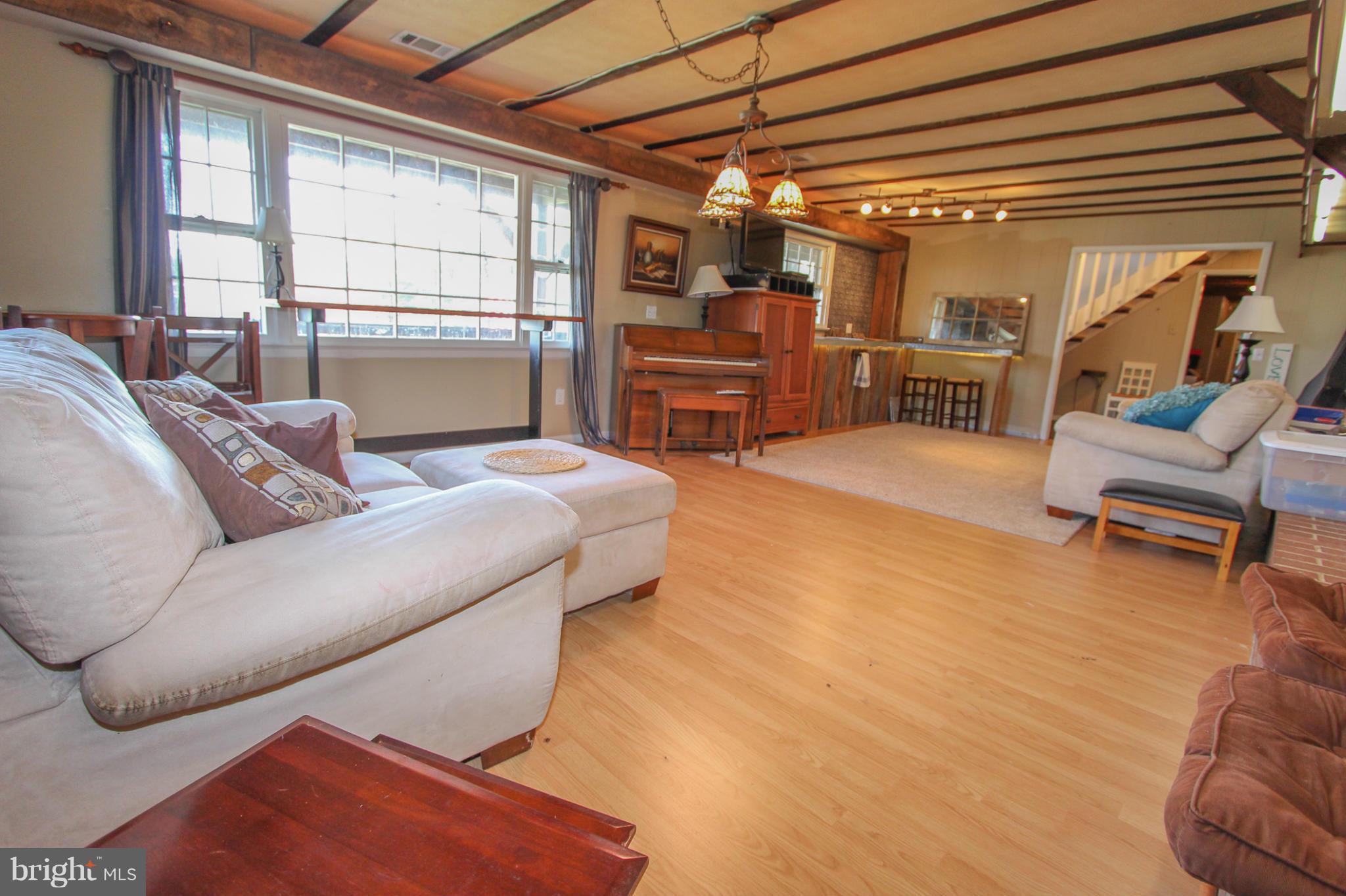 FOREST LAKES - Residential