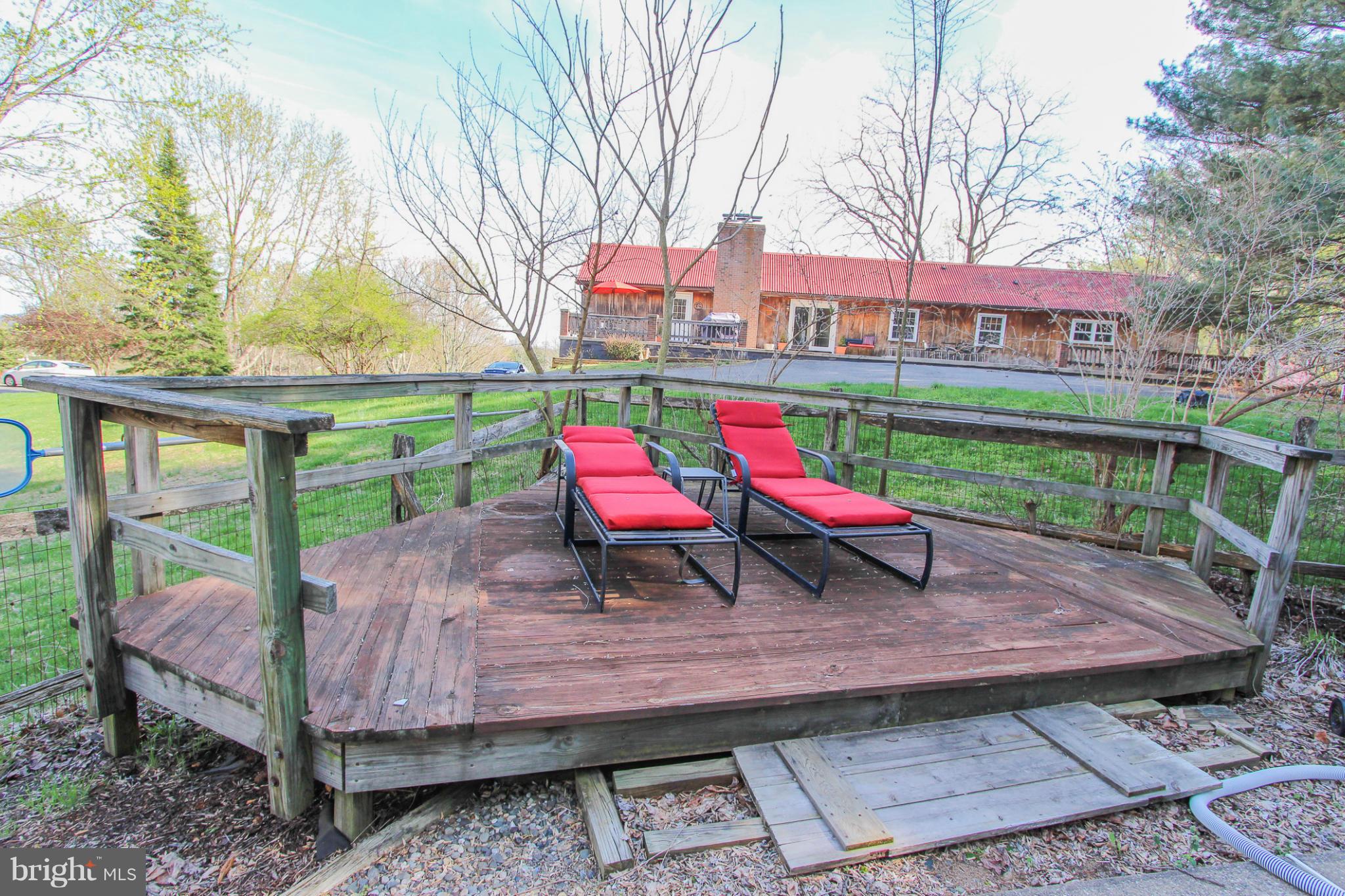 FOREST LAKES - Residential