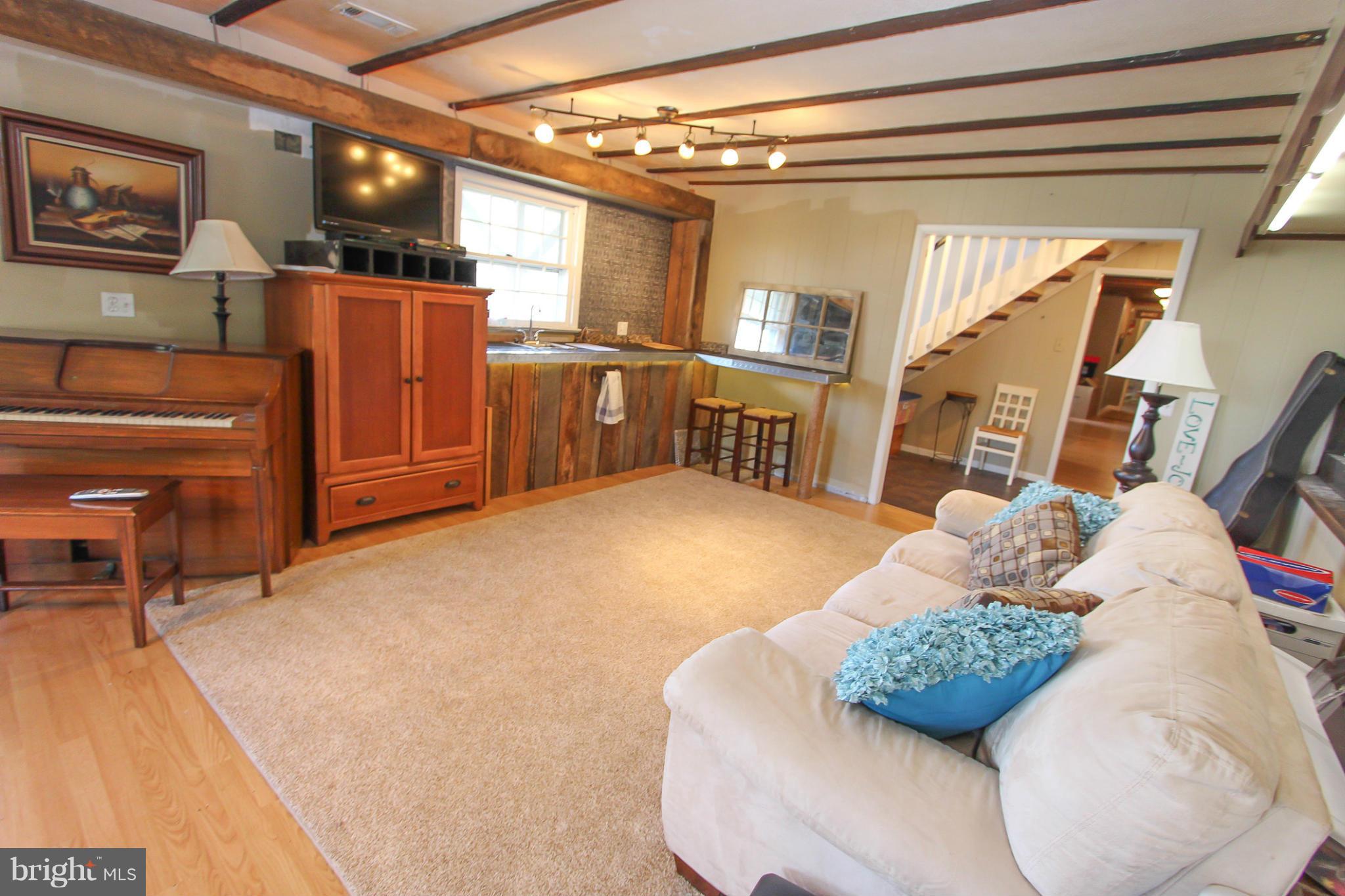 FOREST LAKES - Residential