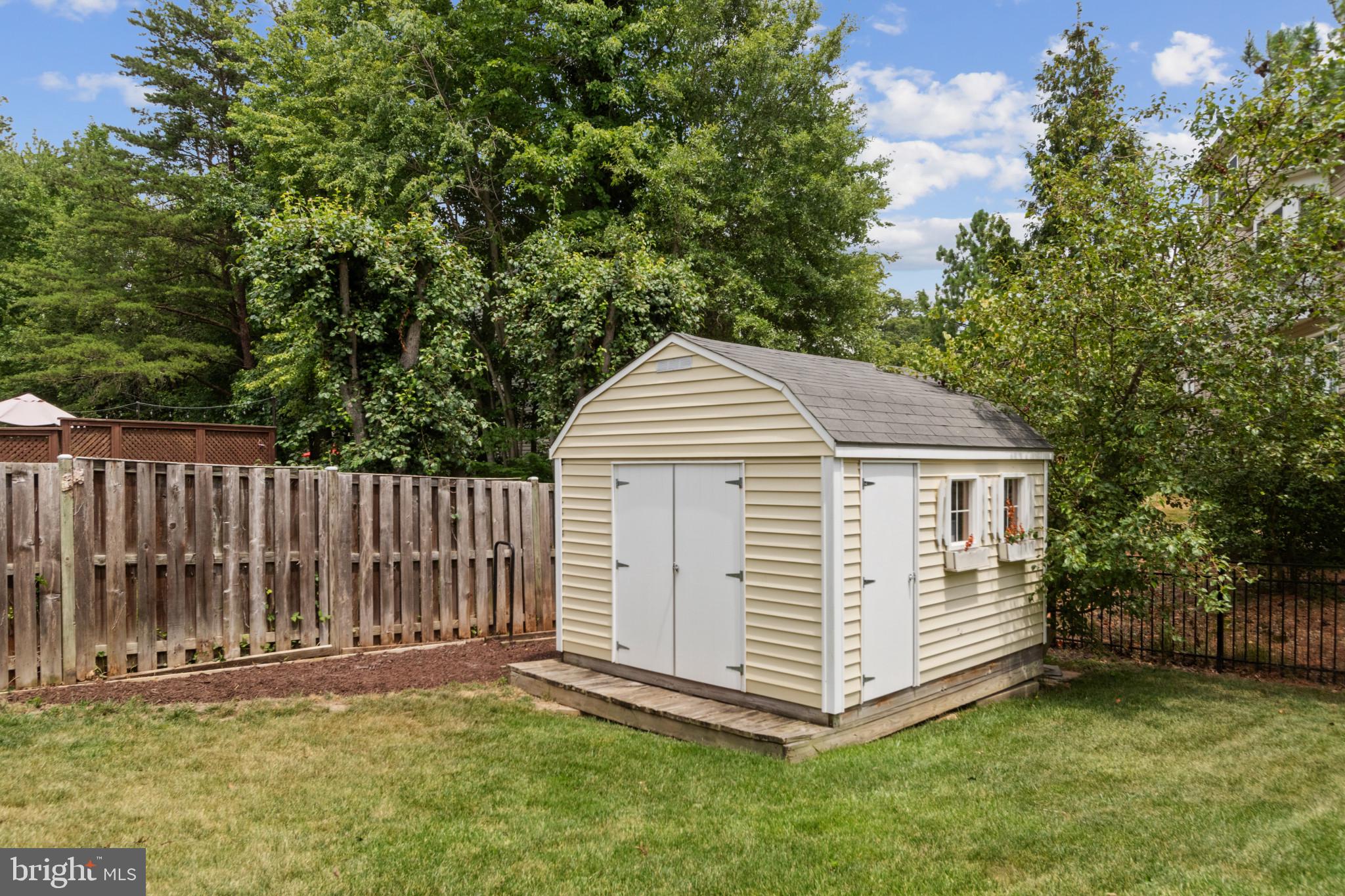 MOUNT VERNON GROVE - Residential