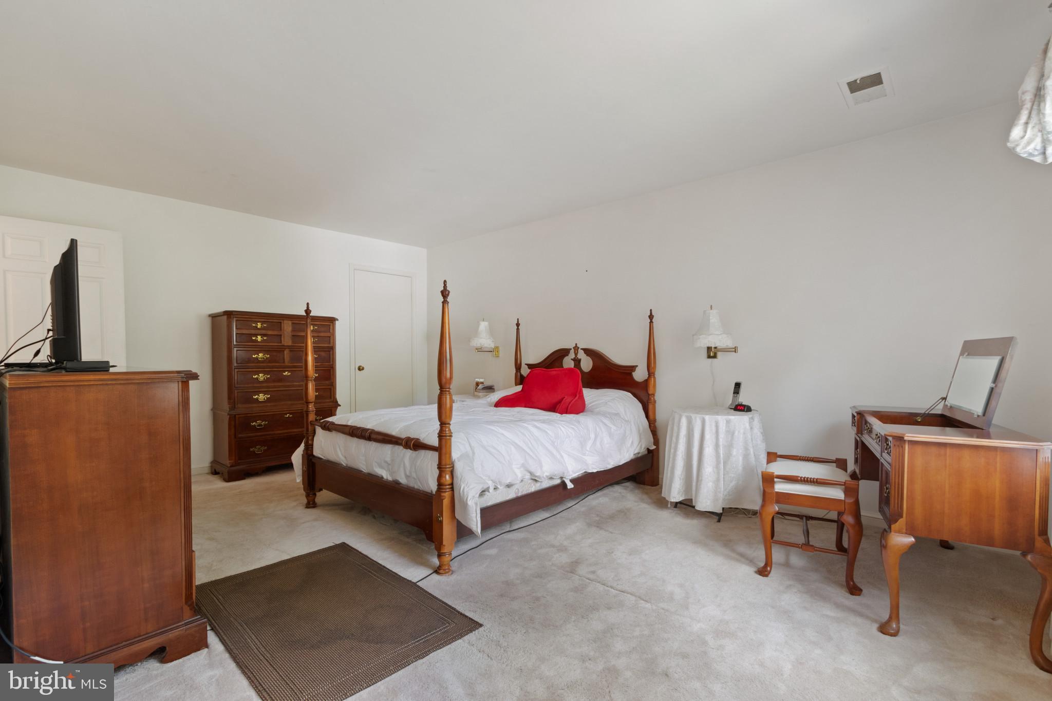 MOUNT VERNON GROVE - Residential